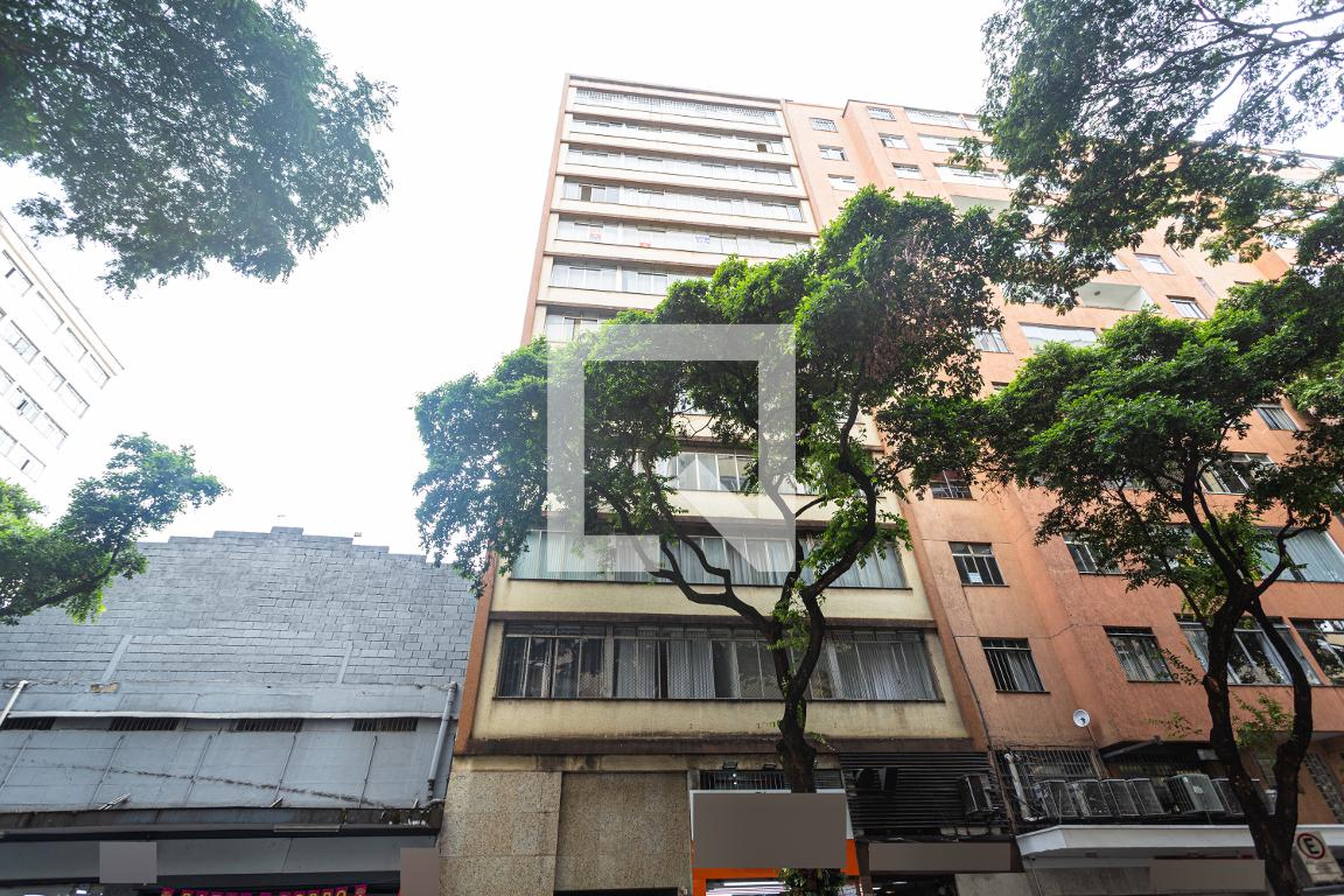 Fachada Condomínio em Rua dos Tupis, 300