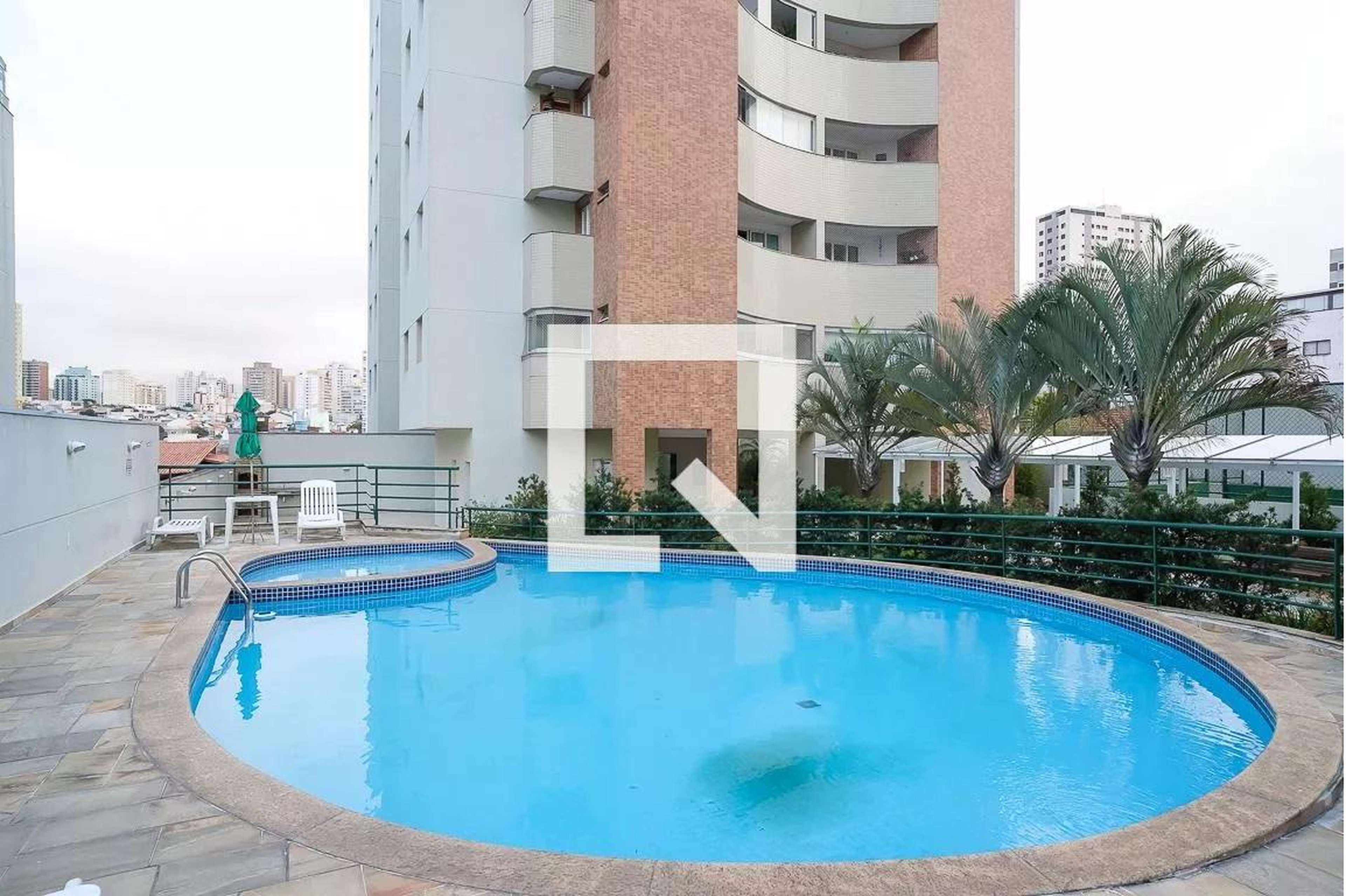 Piscina - Edifício Villaggio di Fiore