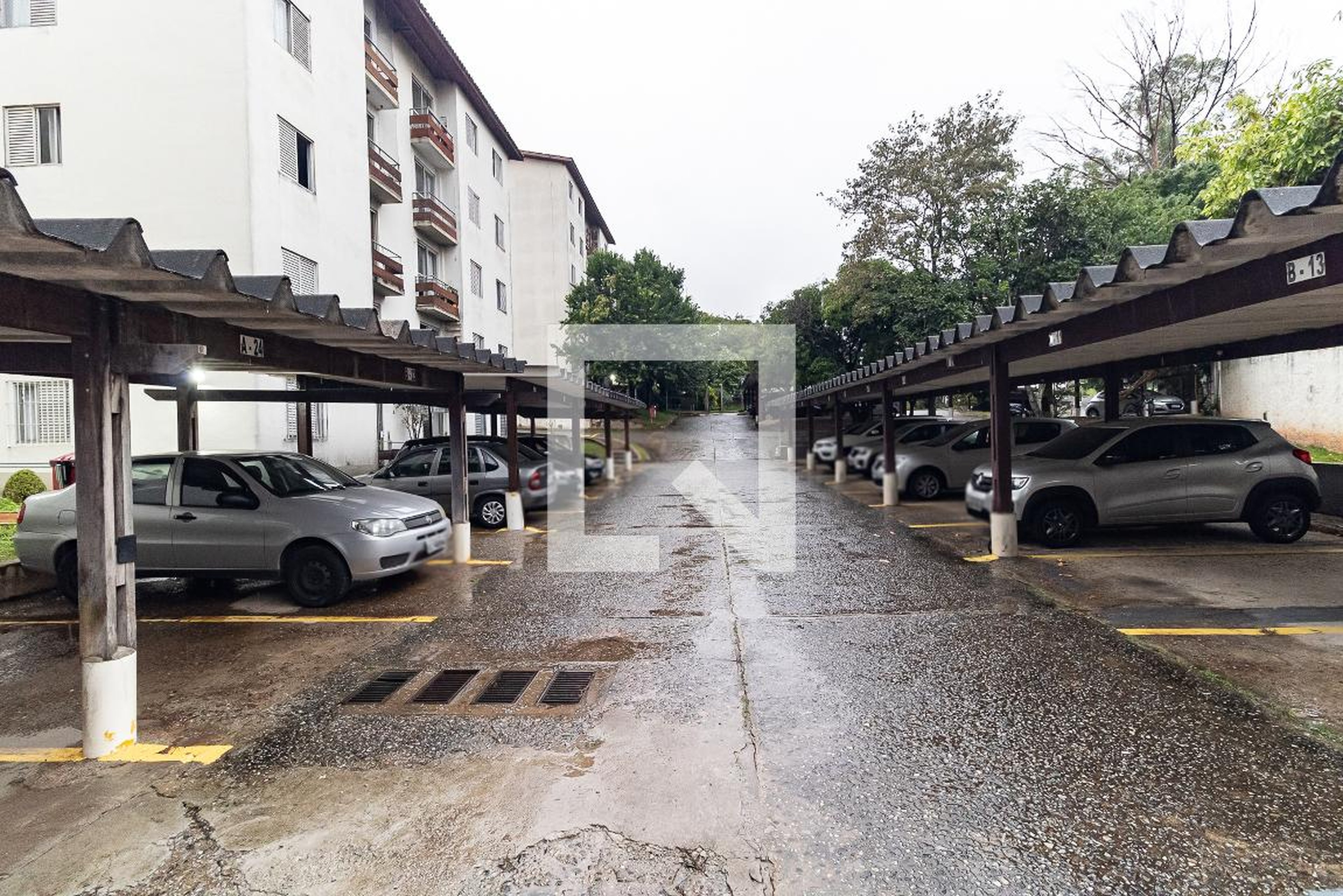 Estacionamento - Vila Suíça III