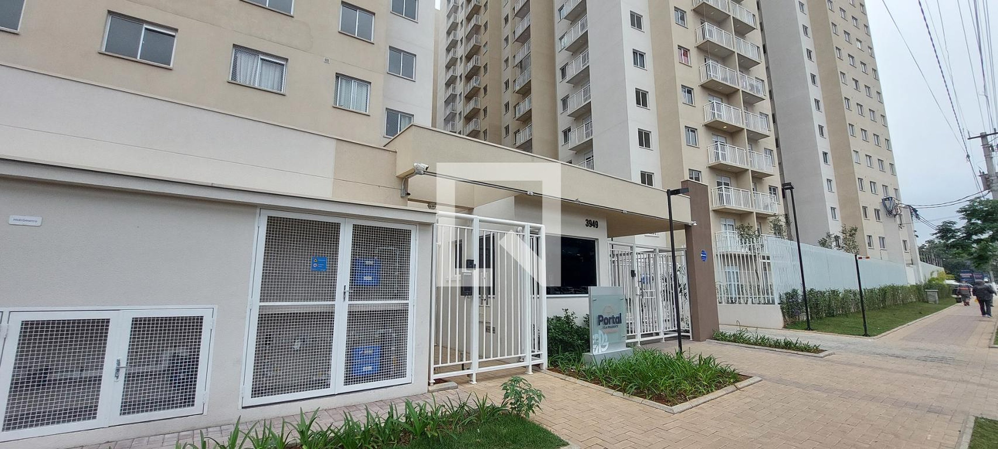 Fachada Condomínio em Avenida Professor Luiz Inácio de Anhaia Melo, 3949