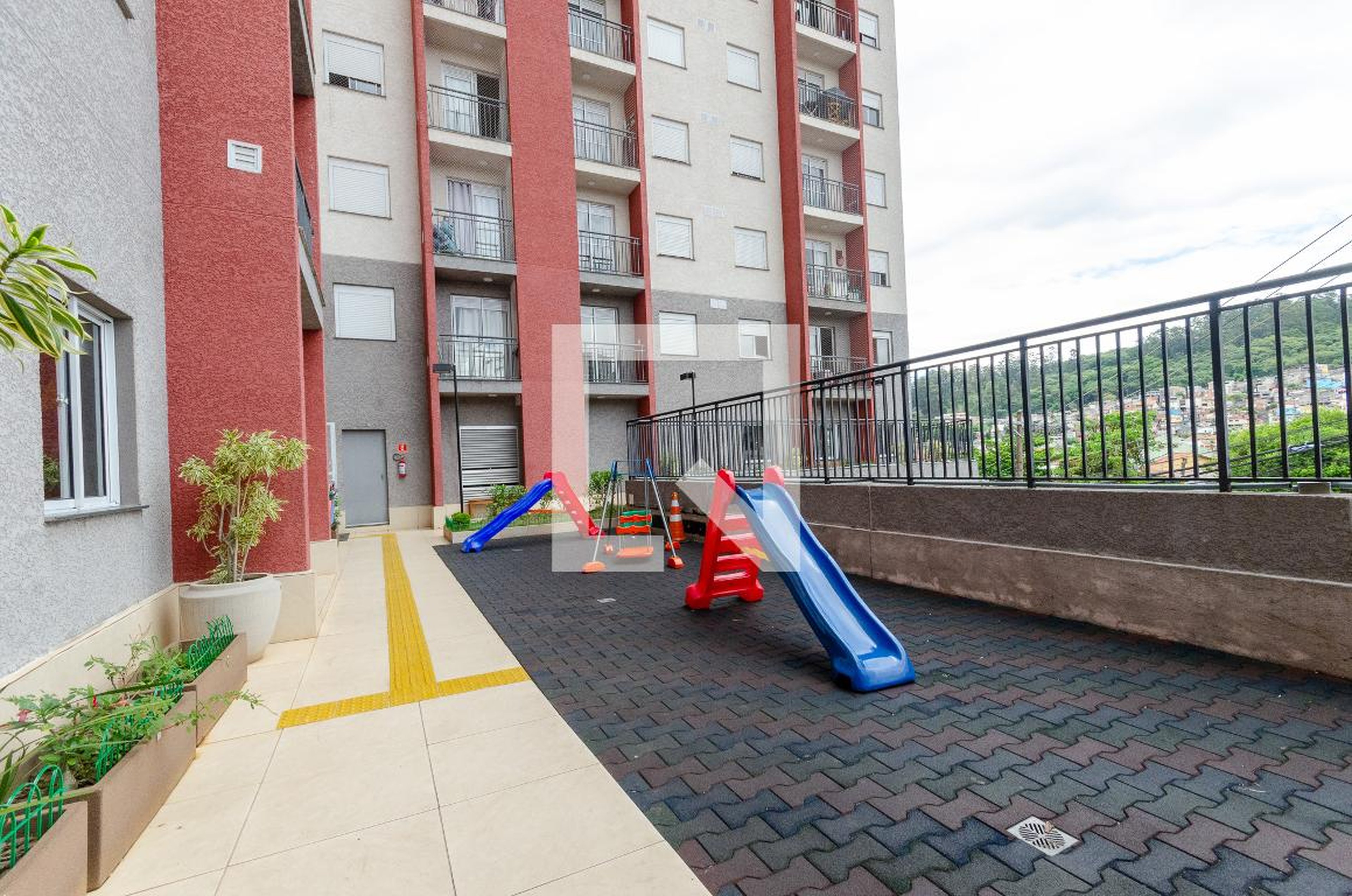 Playground - New Life Freguesia