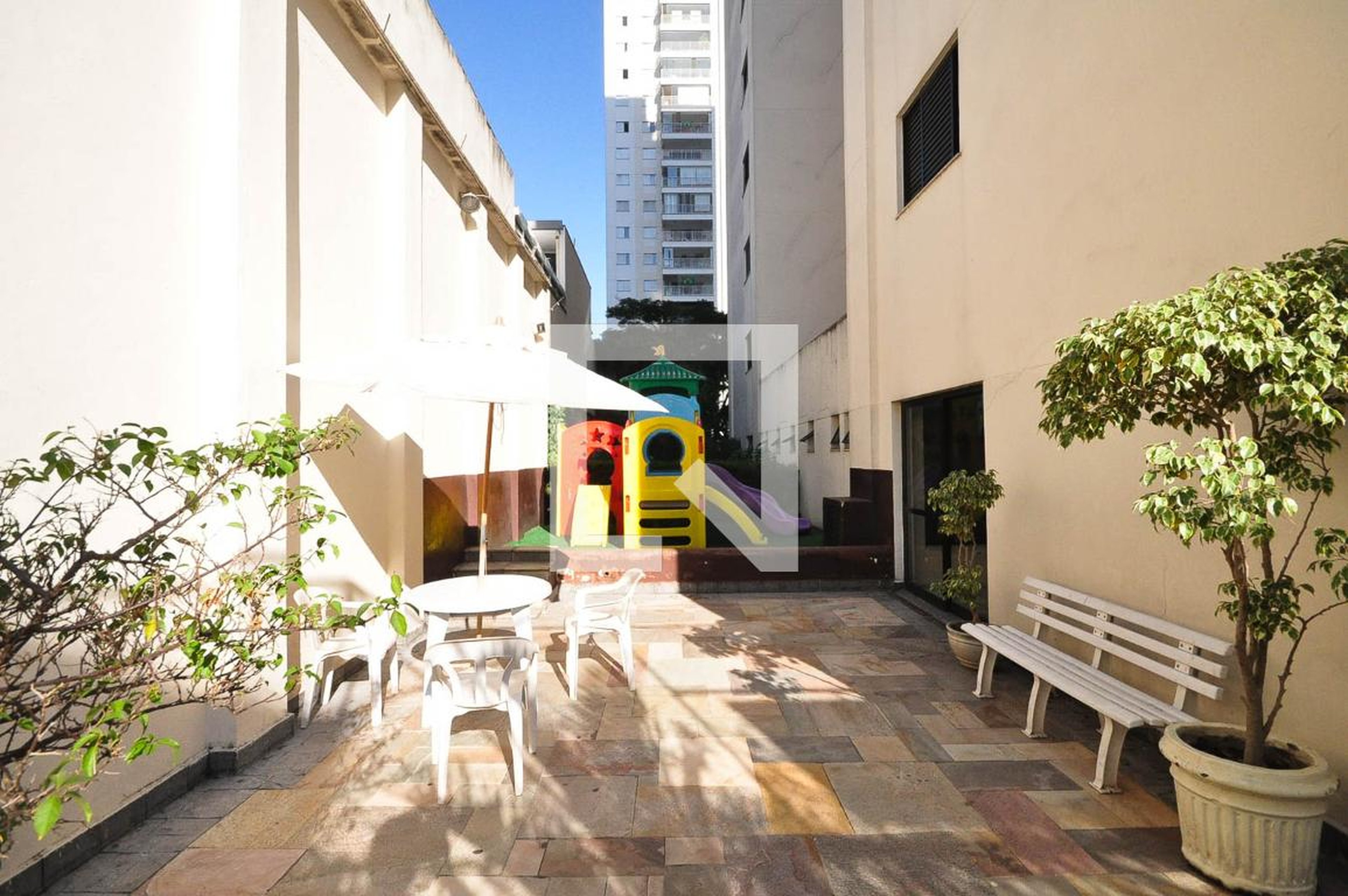 Playground - JARDIM DAS PRIMAVERAS