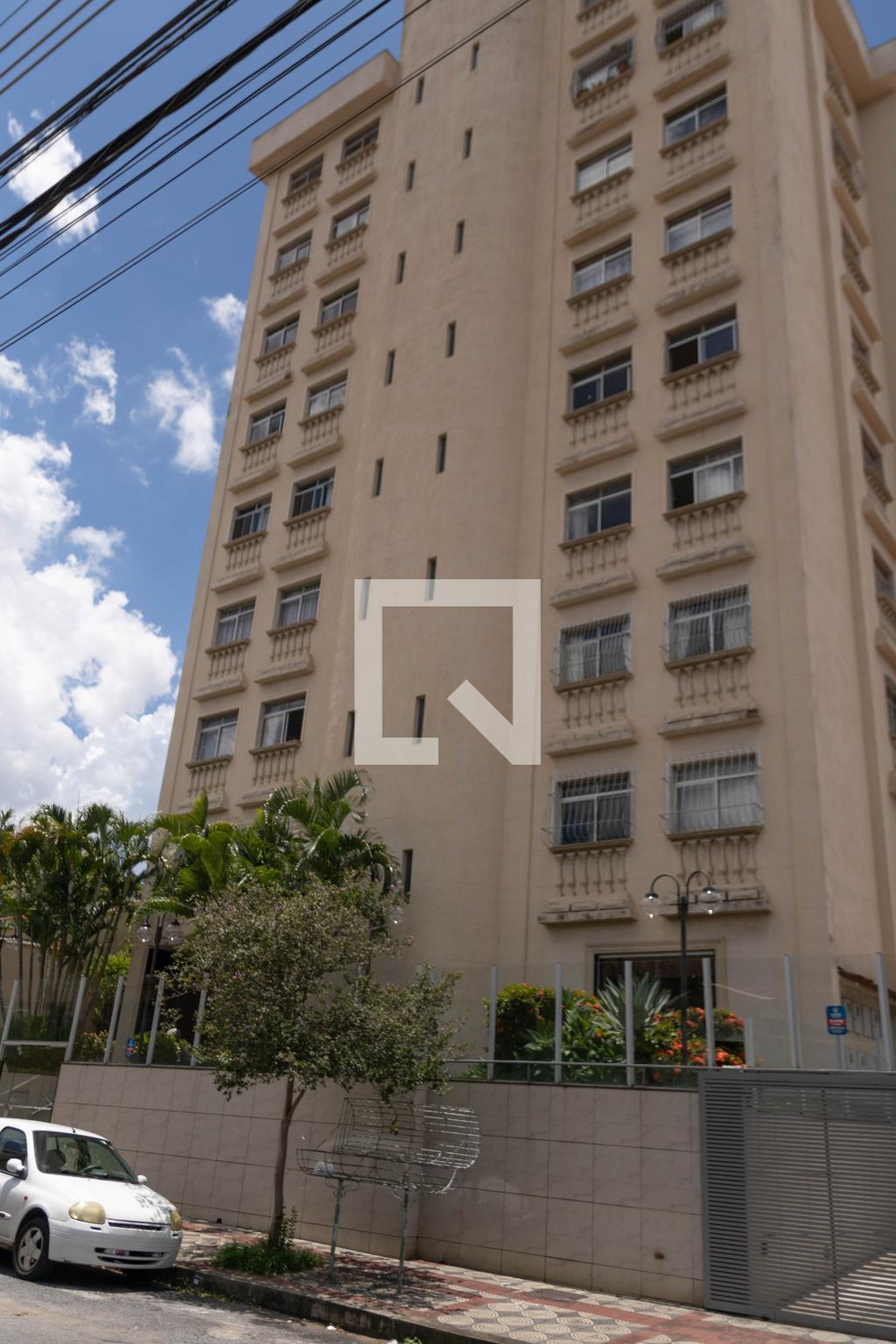 Fachada do Prédio Condomínio em Rua Oswaldo Cruz, 601