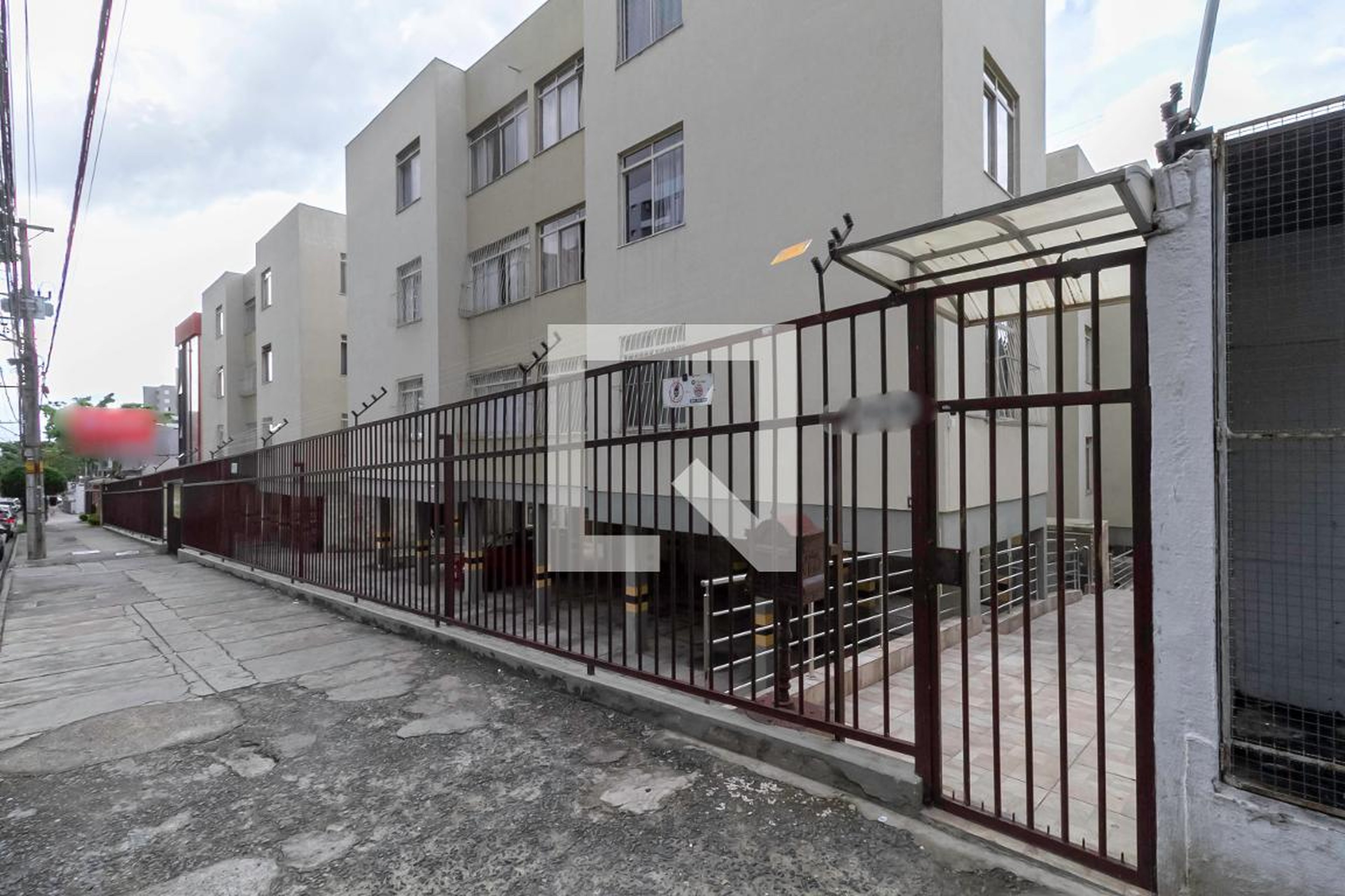 Fachada Condomínio em Avenida dos Engenheiros, 480