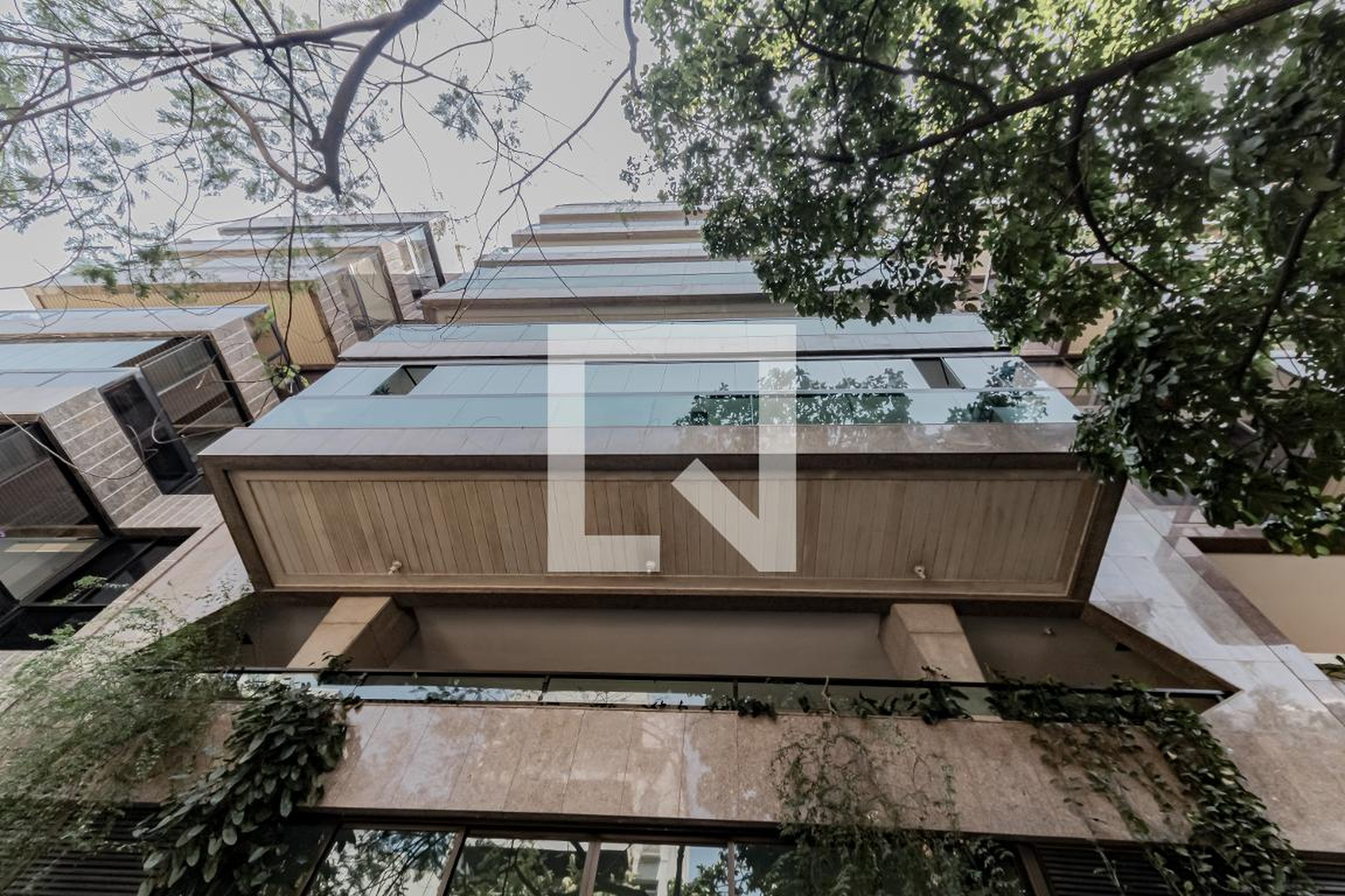 Fachada do Prédio Edifício Adriana