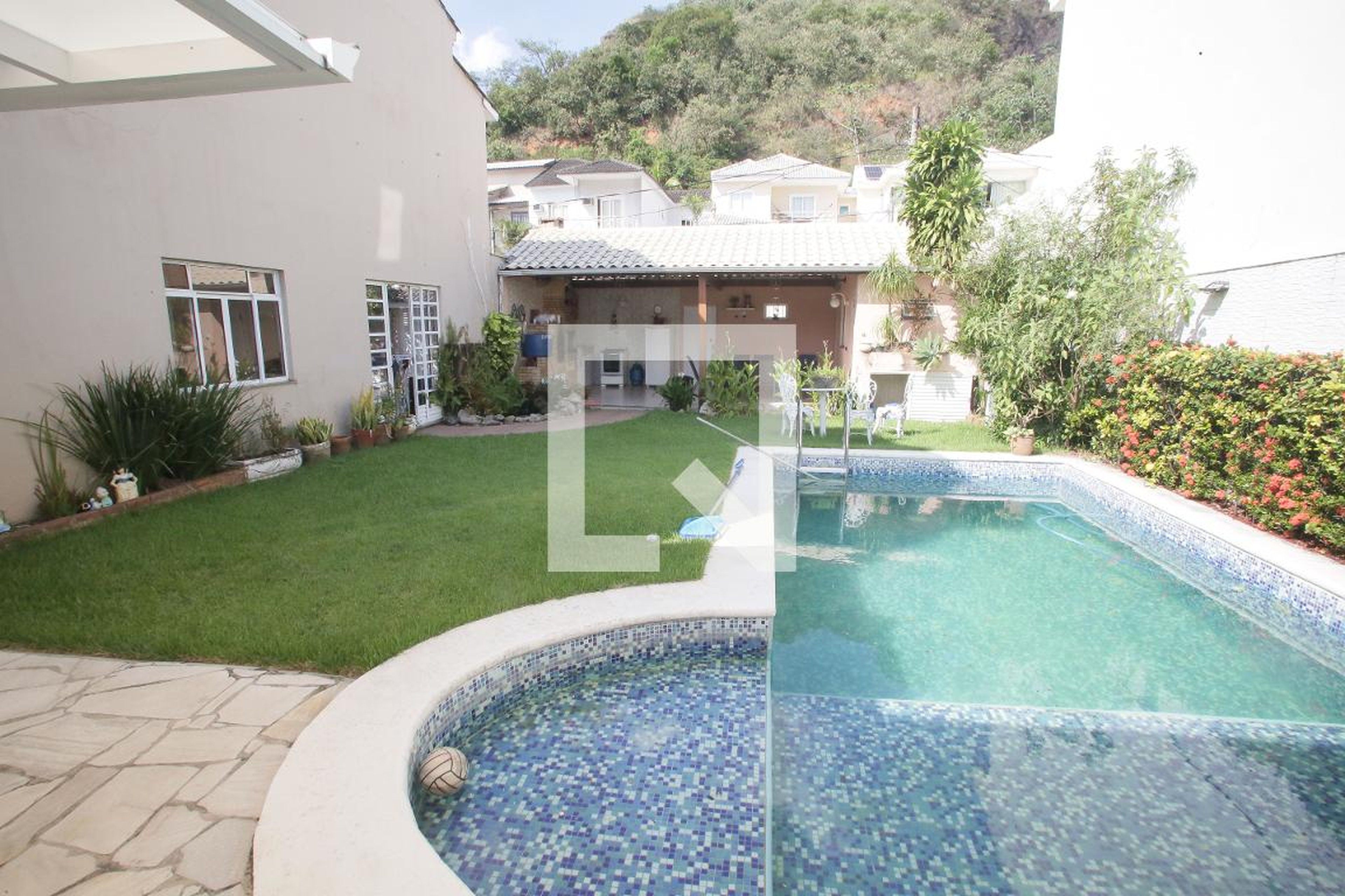 Piscina - Eldorado Green