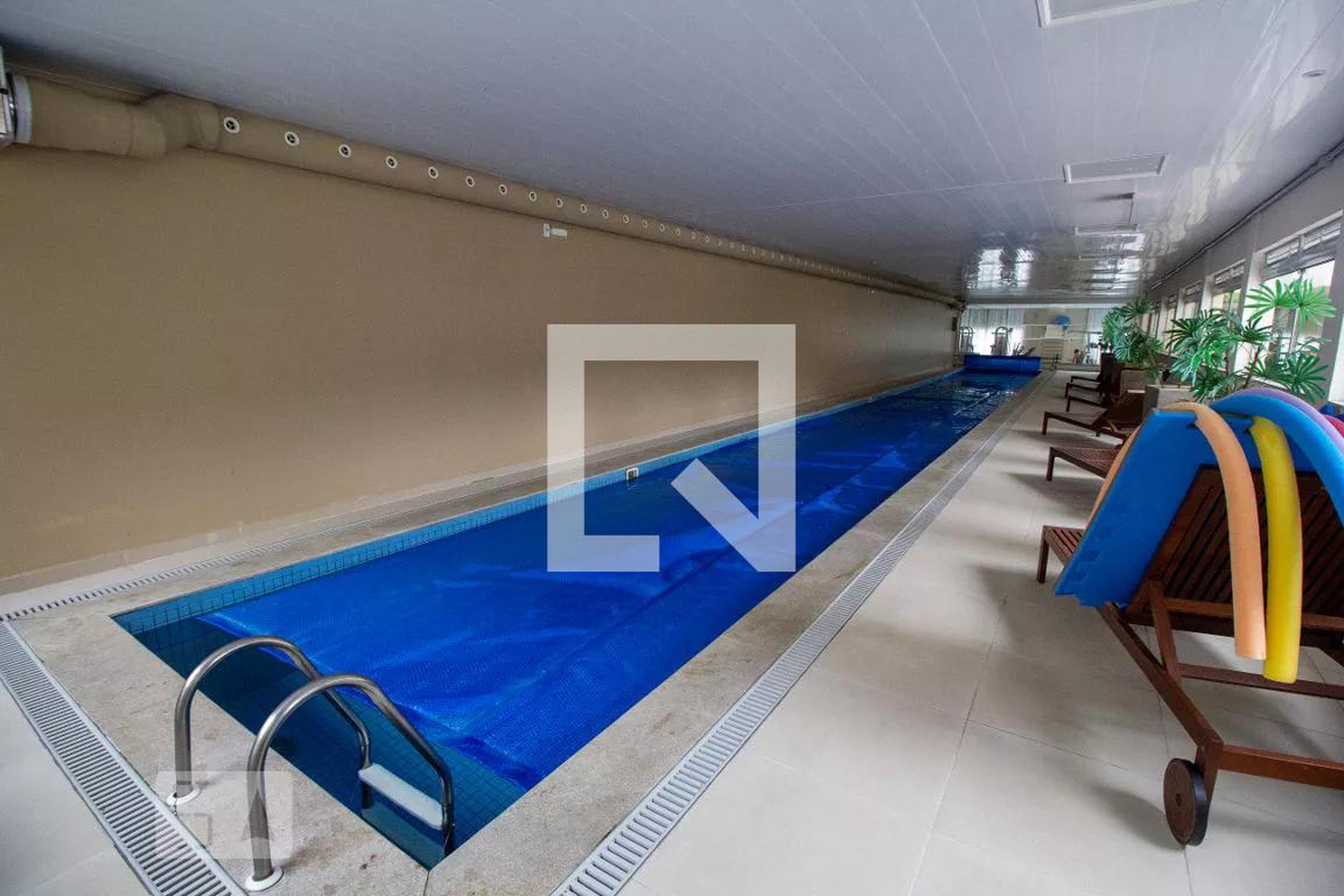 Piscina - Plaza España