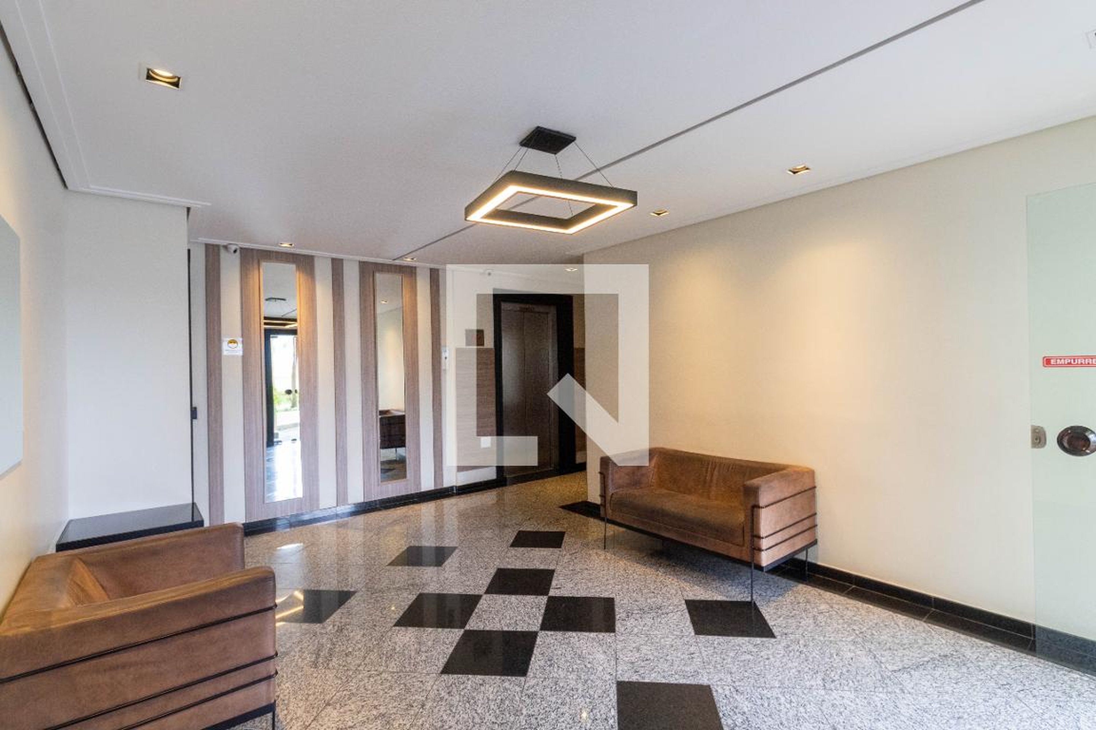 Hall de entrada - Edifício Solar das Hortênsias