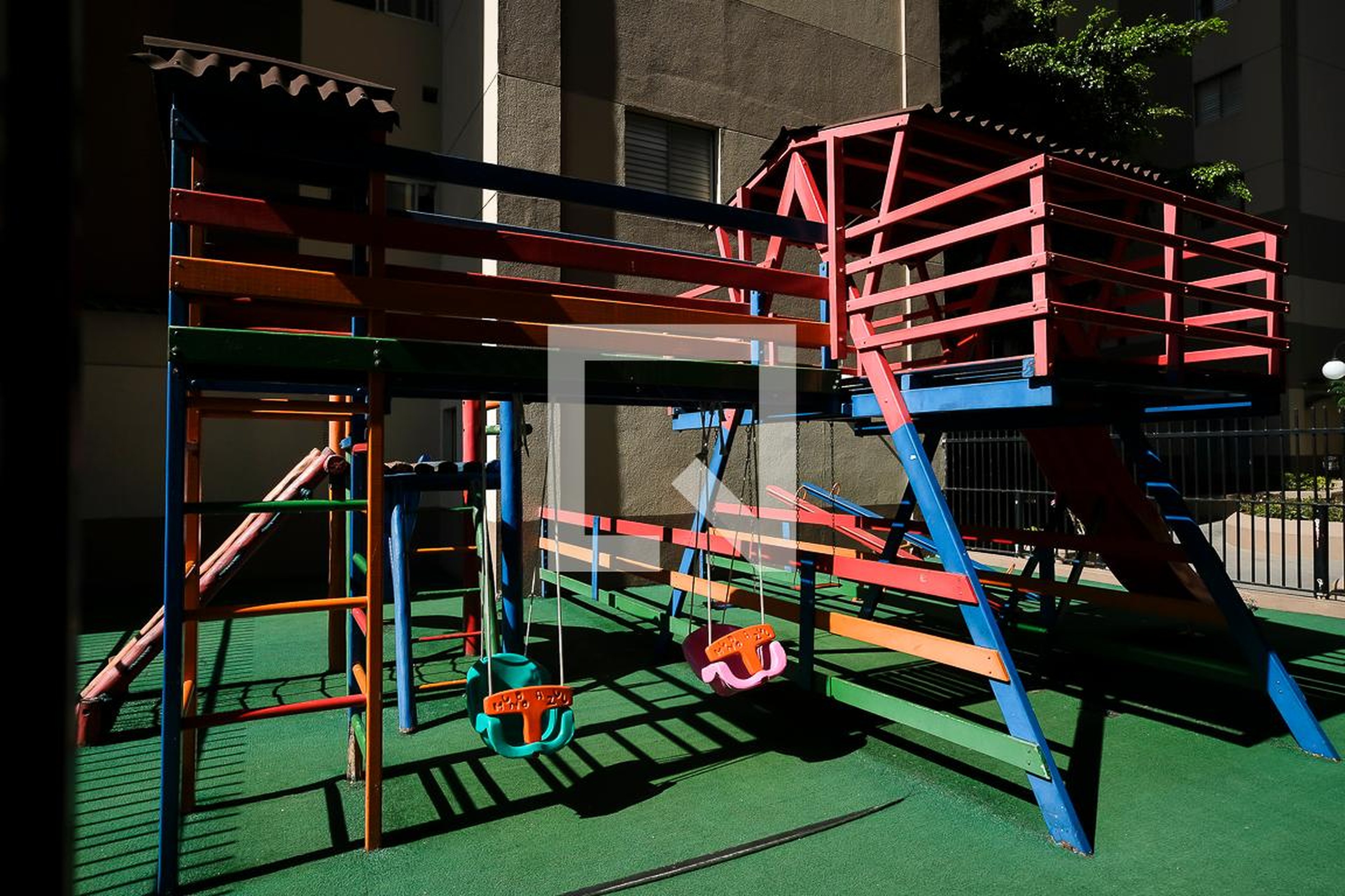 Playground - Happy Life