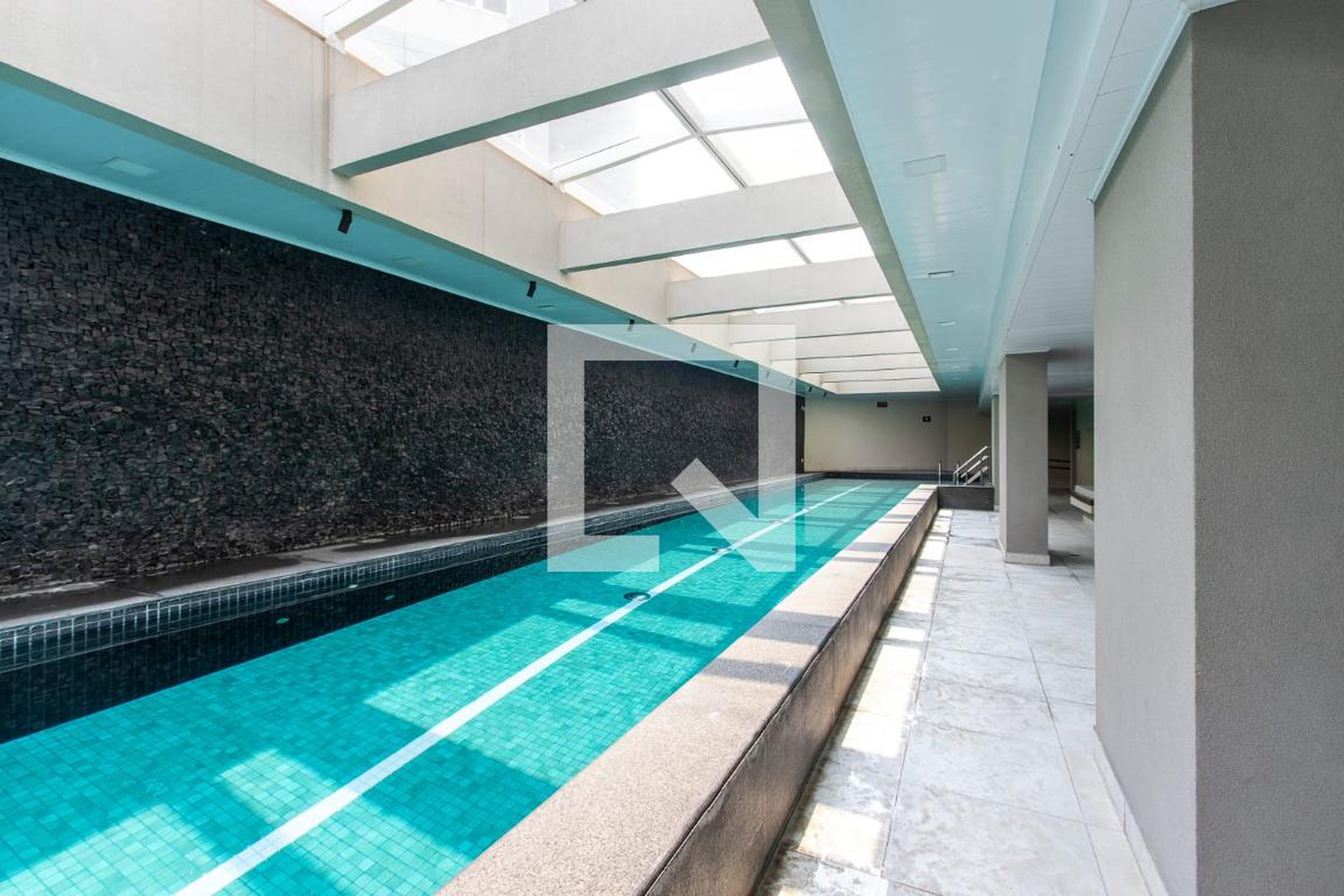 Piscina Coberta - Led Barra Funda Residencial