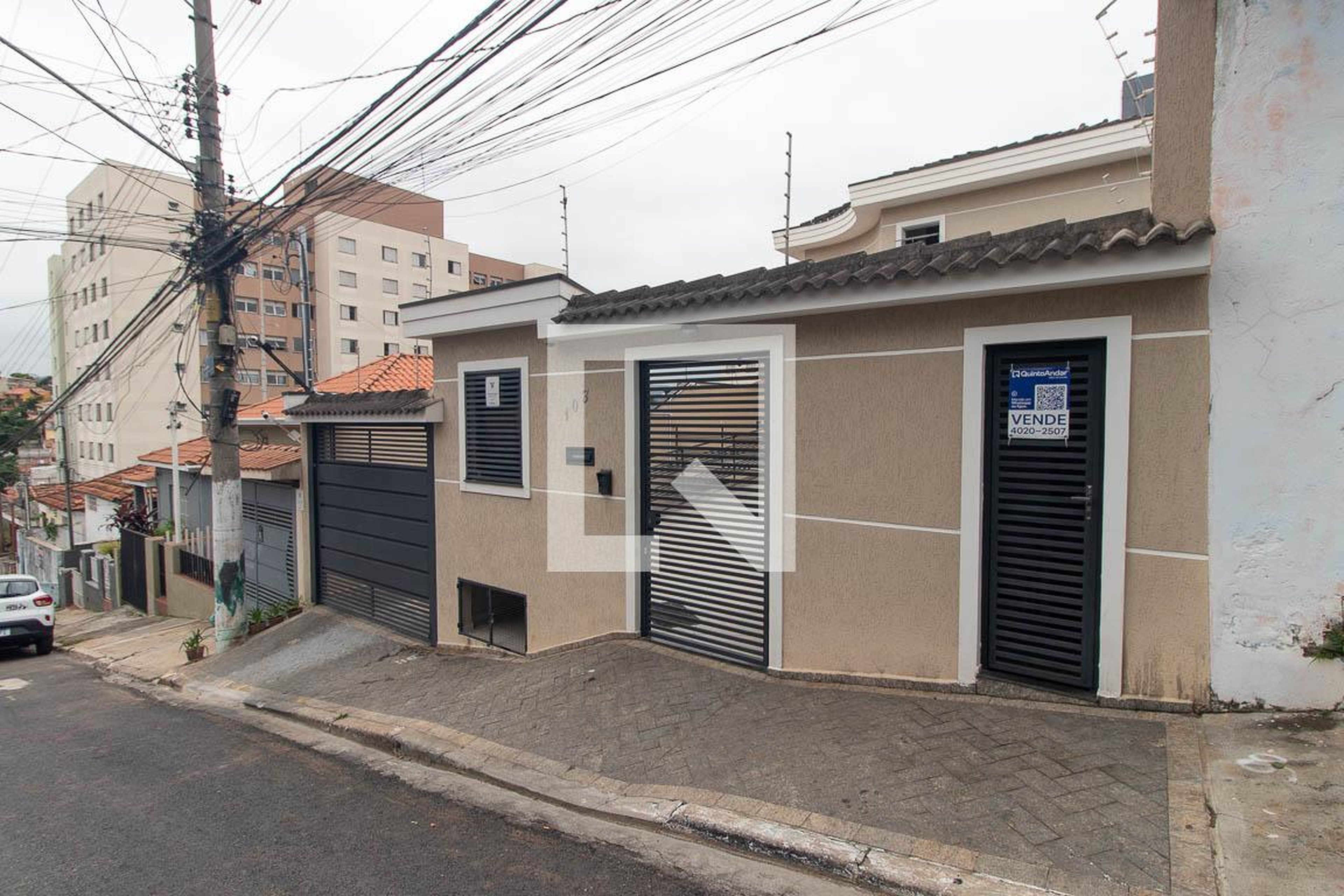 Fachada Condomínio em Rua São Nestor, 103