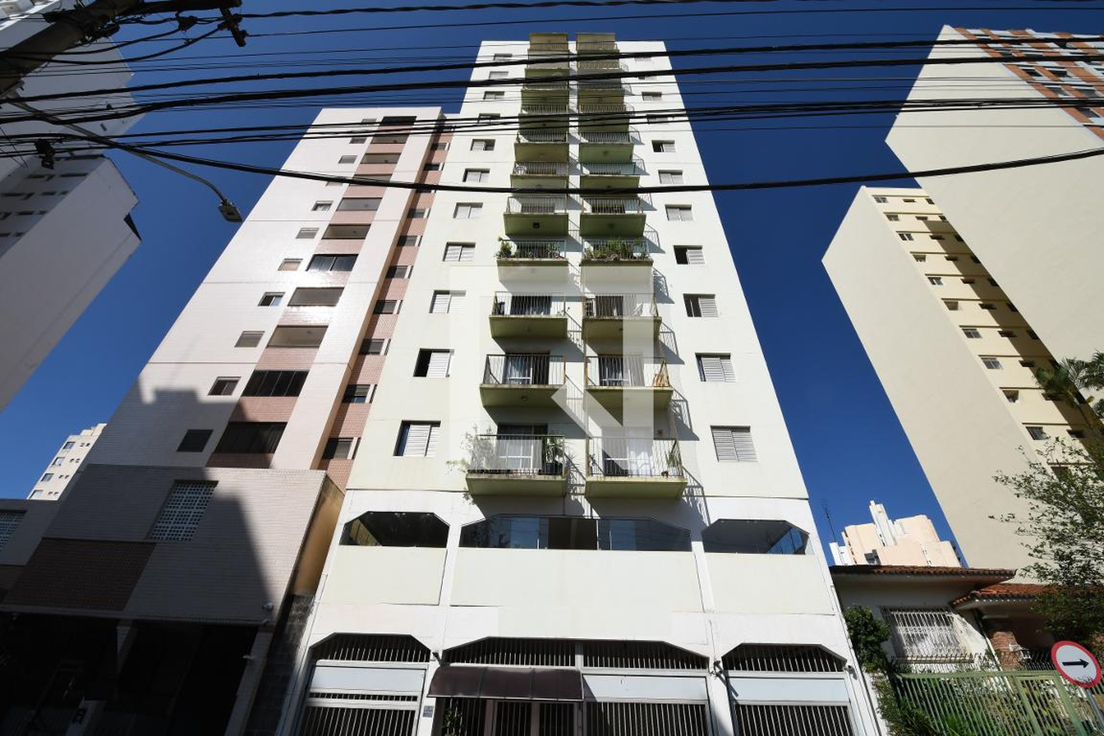 Fachada Condomínio em Rua Culto à Ciência, 309