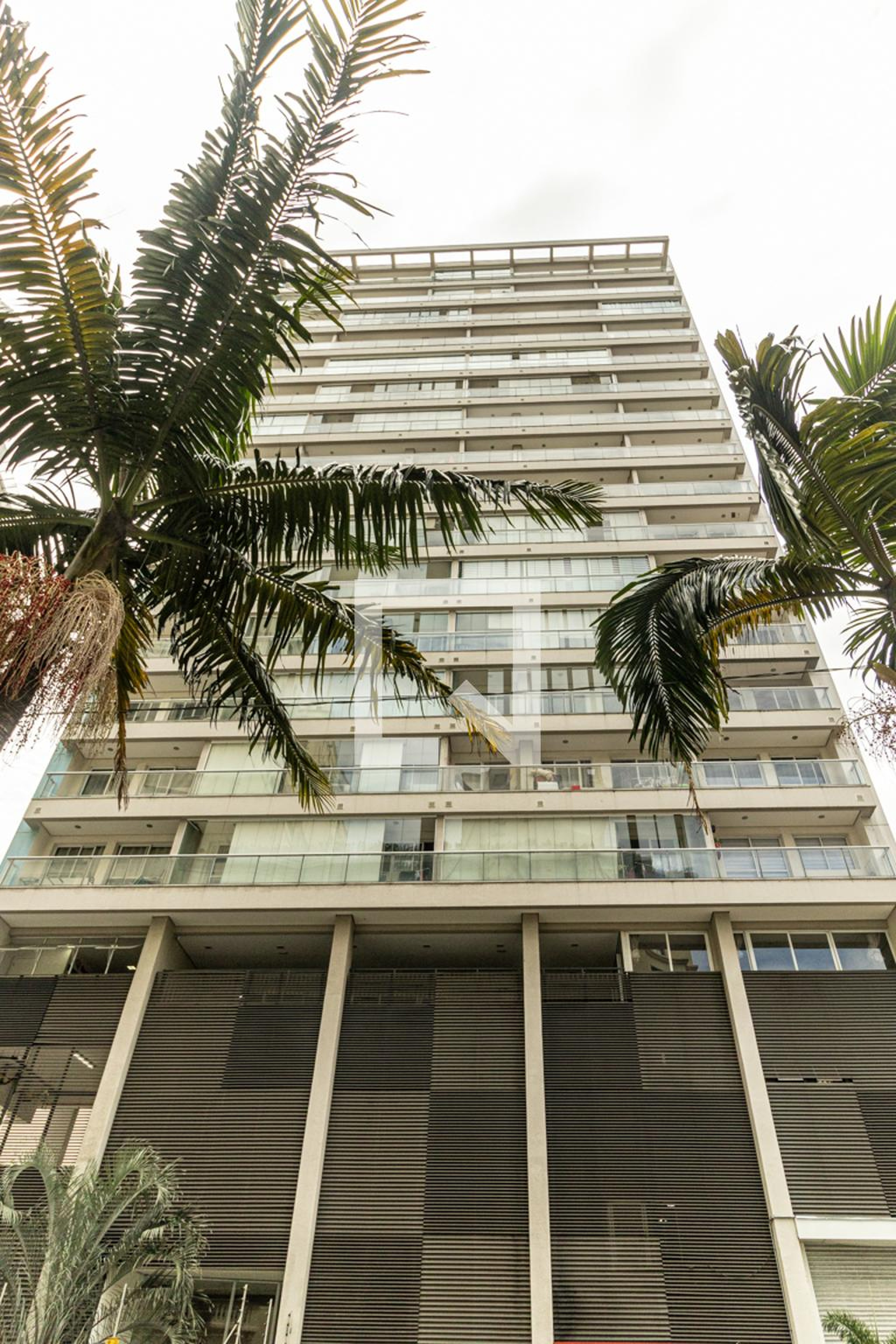 Fachada Condomínio em Rua Joel Jorge de Melo, 487