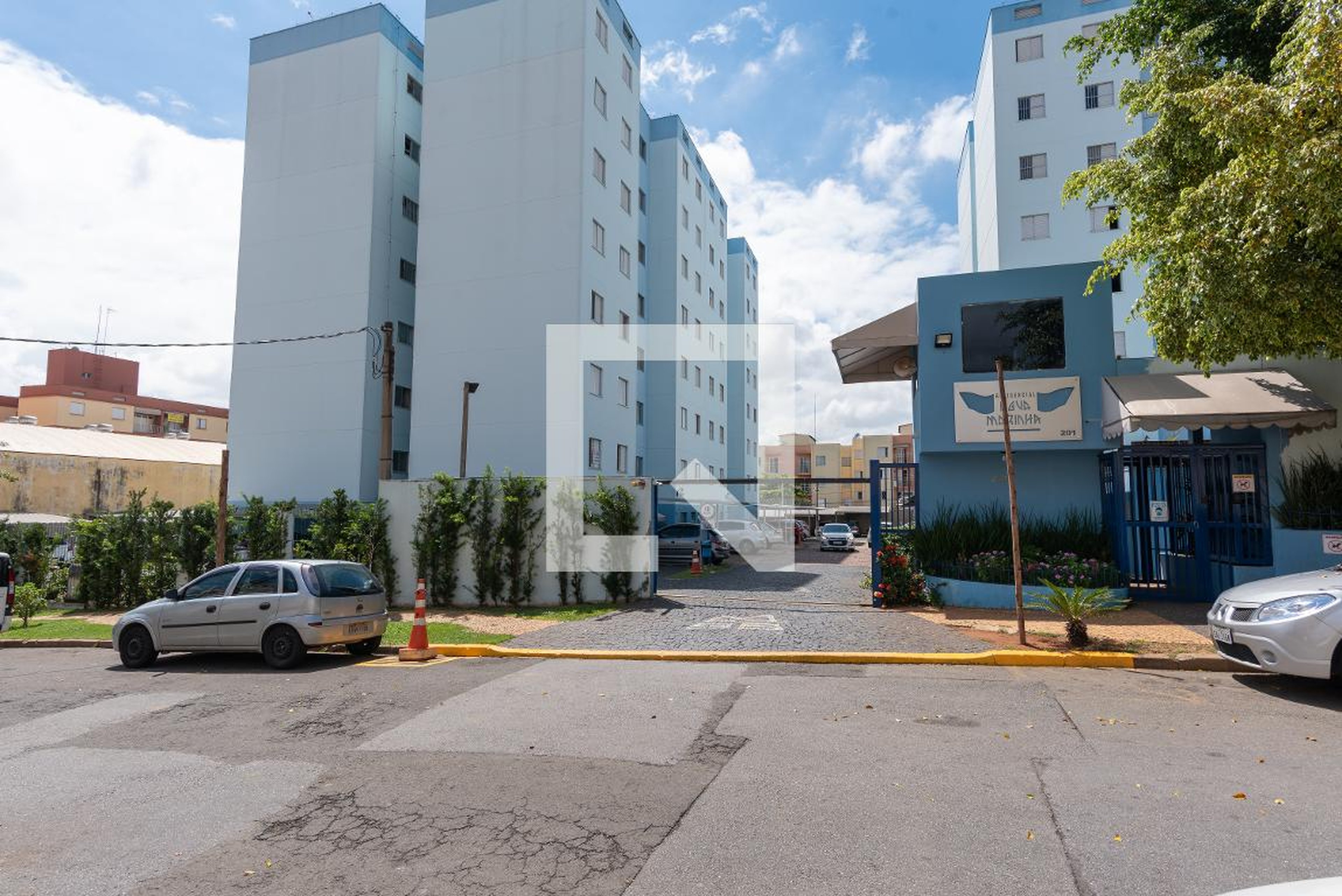 Fachada Condomínio em Rua Antônio Rodrigues Moreira Neto, 201