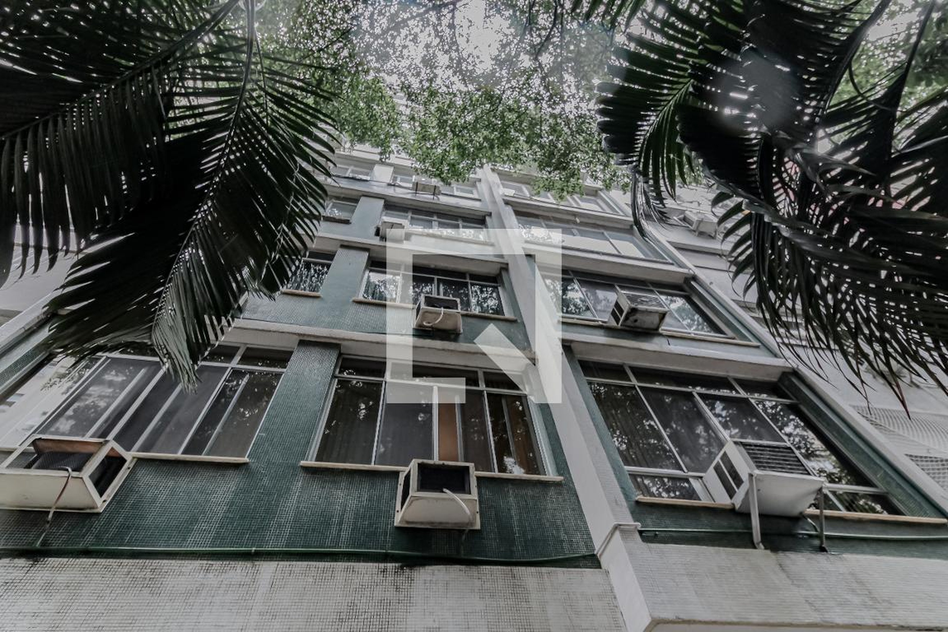 Fachada do Prédio Condomínio Rosa de Ouro