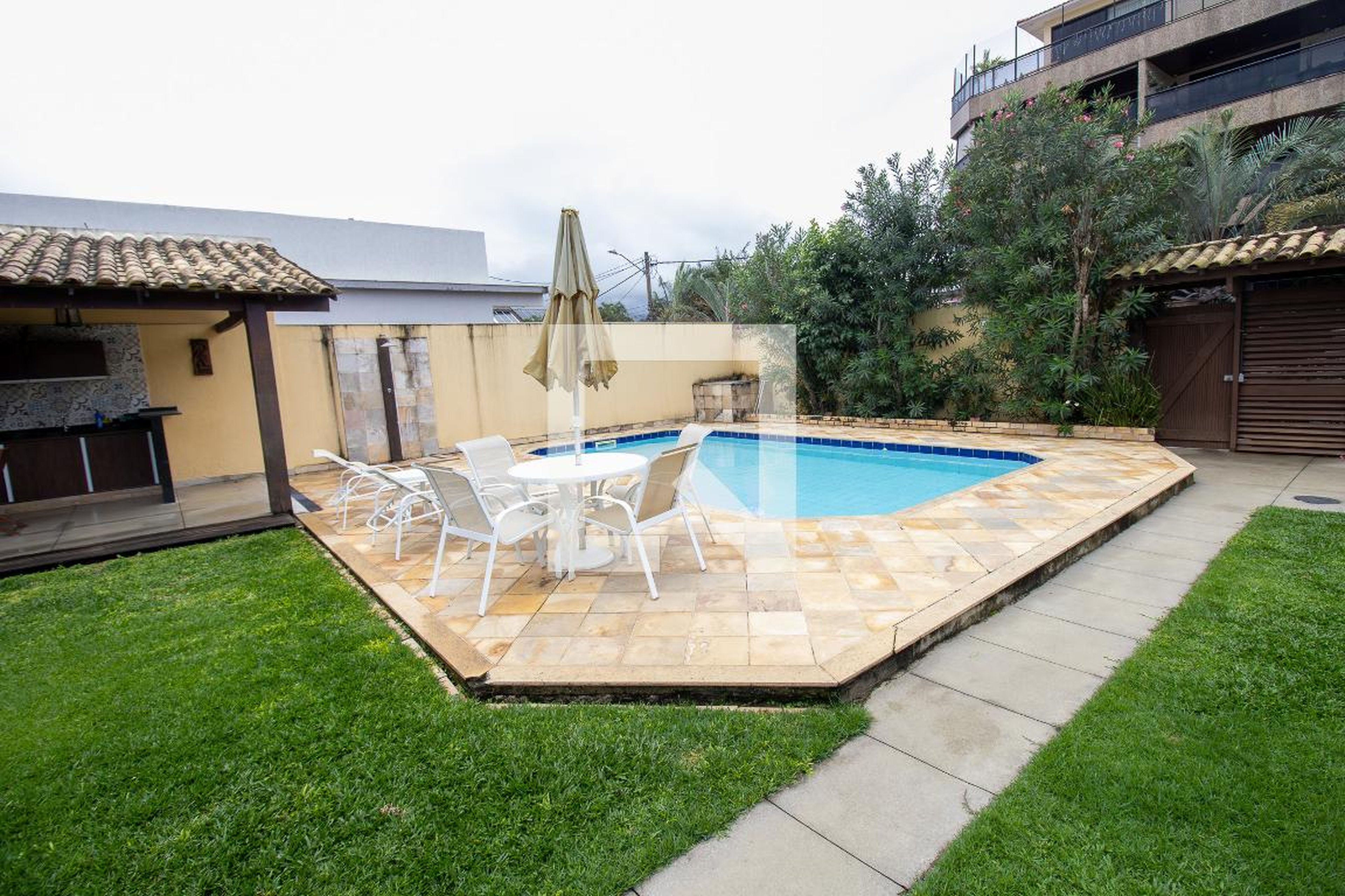 Piscina - Flamboyant