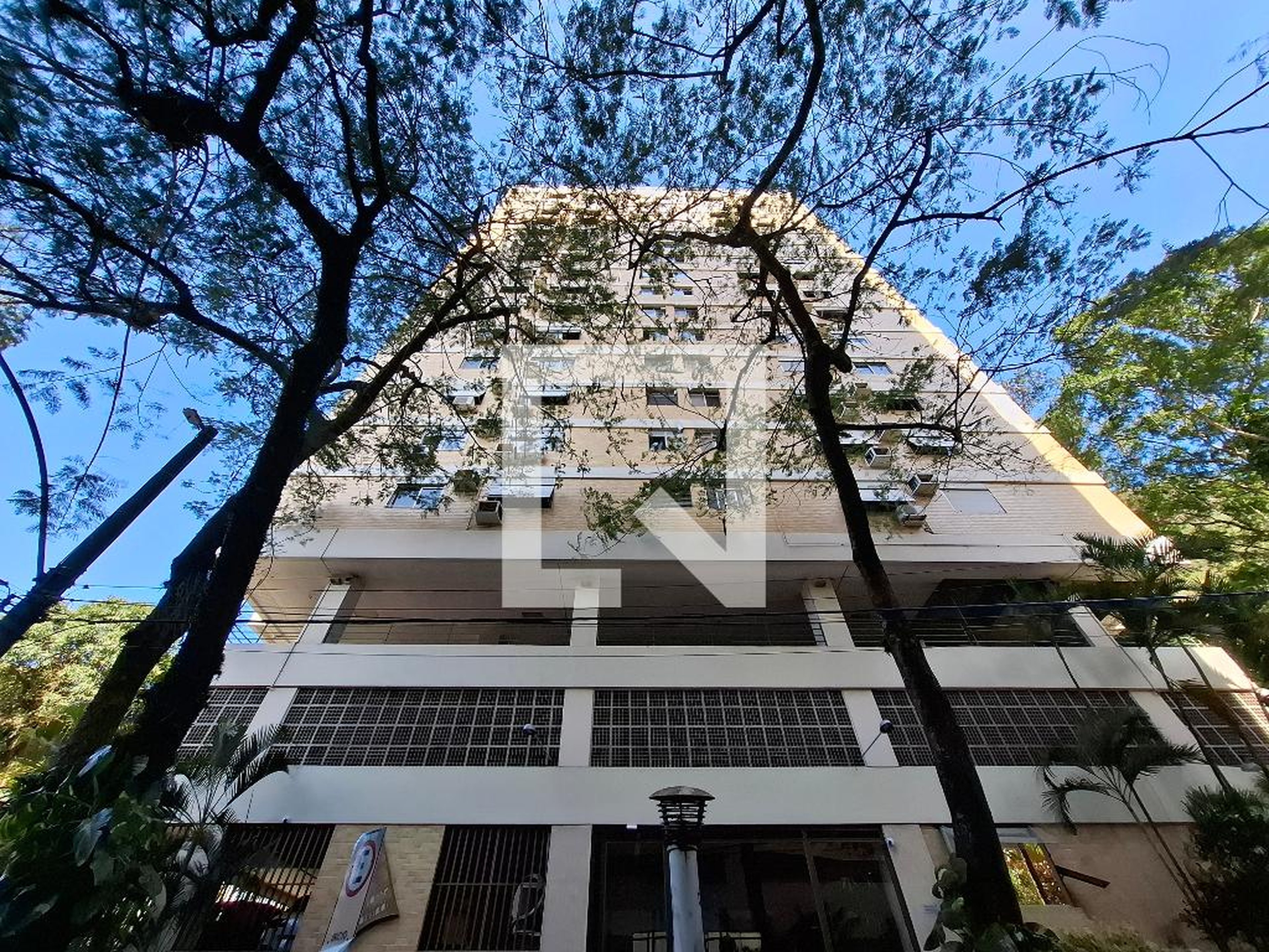Fachada Condomínio em Rua Lauro Müller, 134