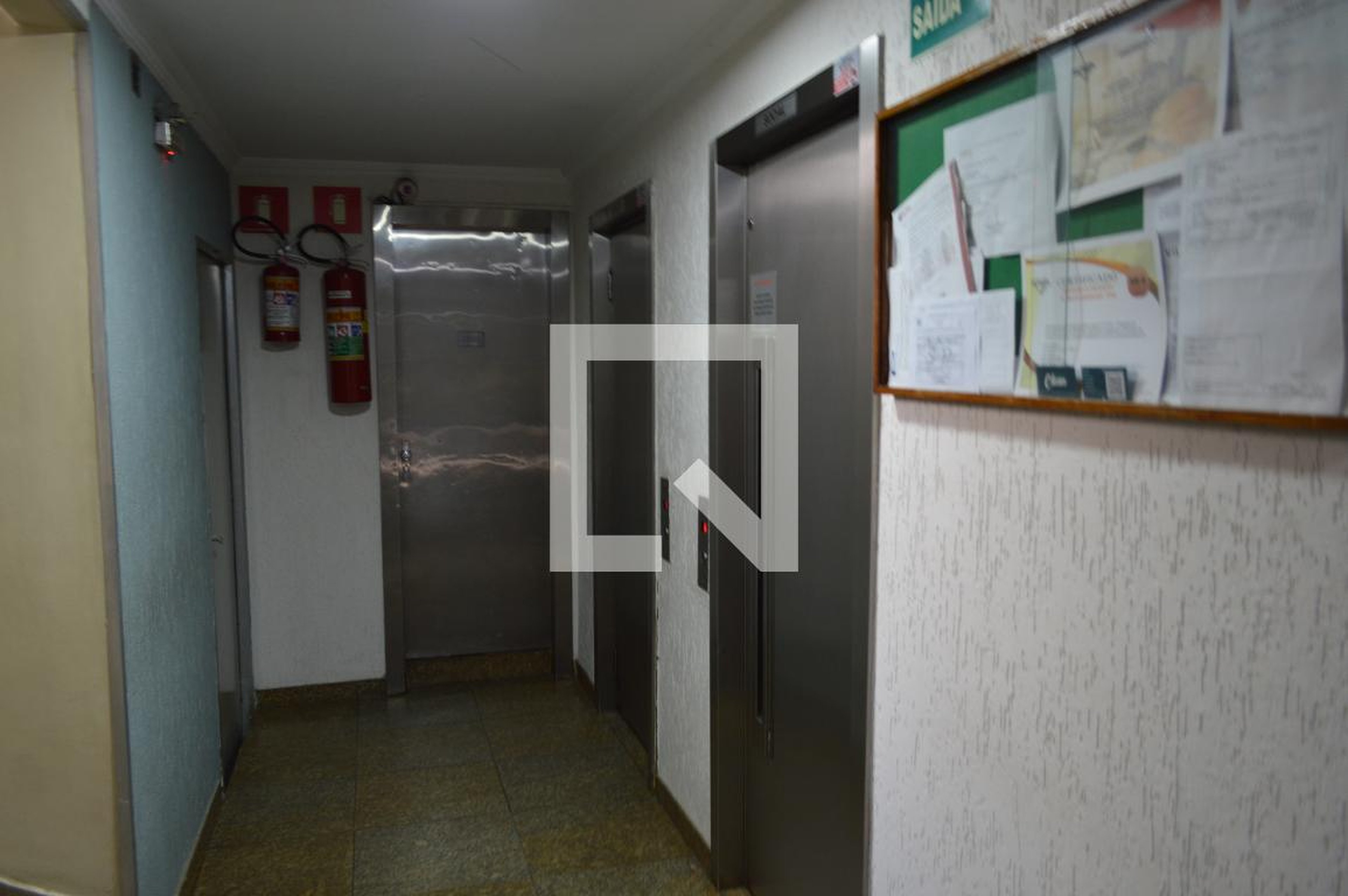 Elevador - Edifício Doraly