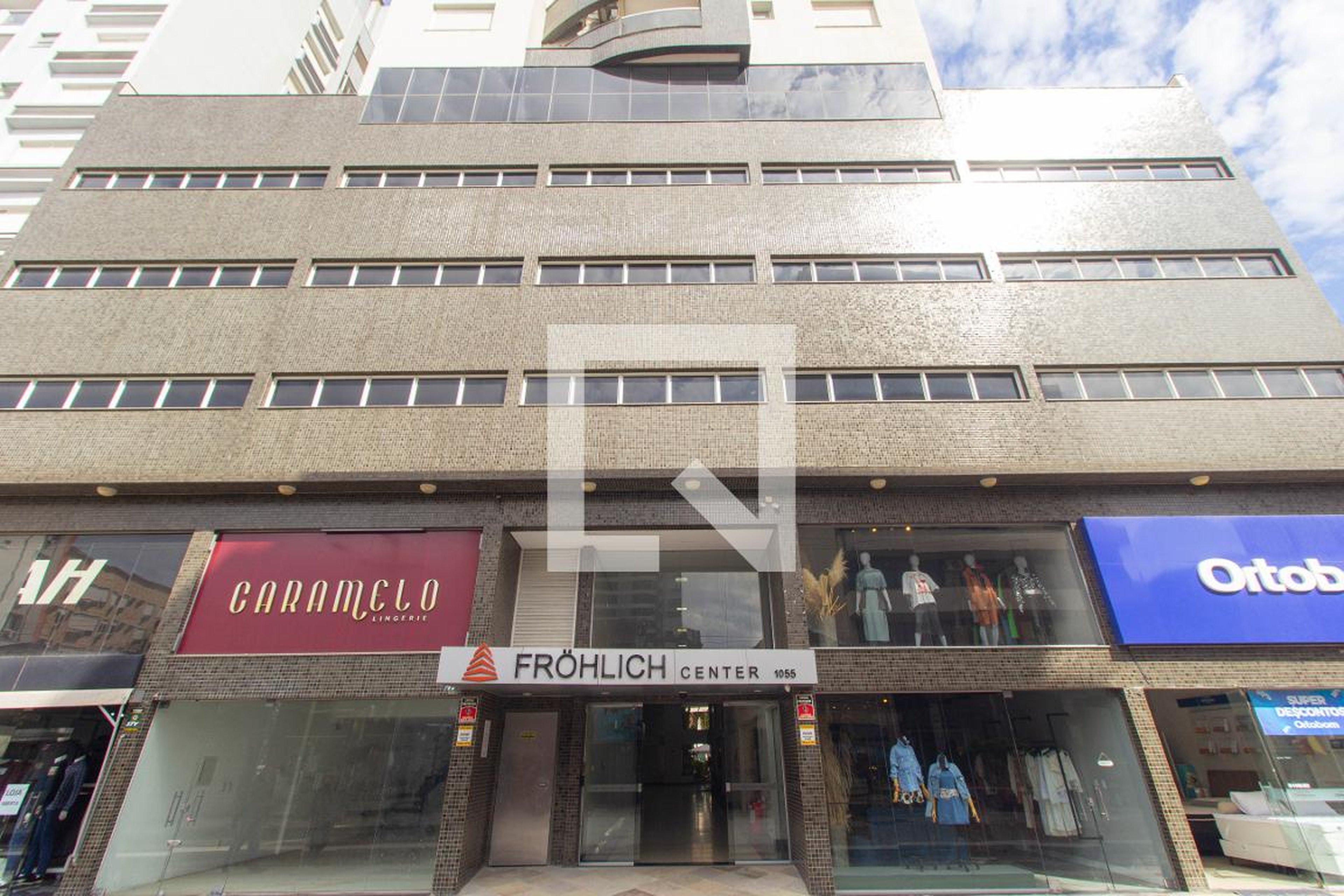 Fachada Edifício Frohlich Center