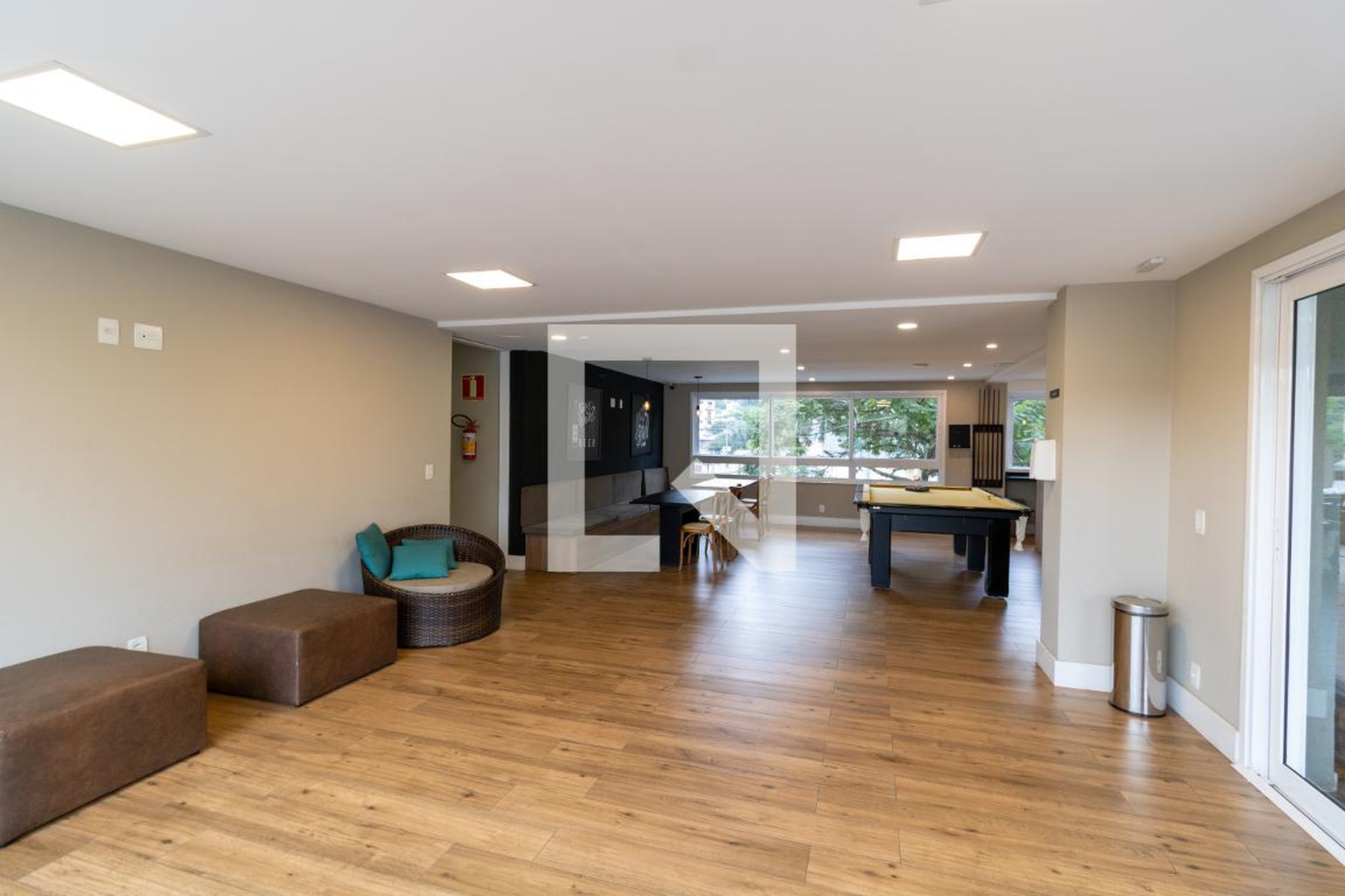 Sala de Jogos - Like