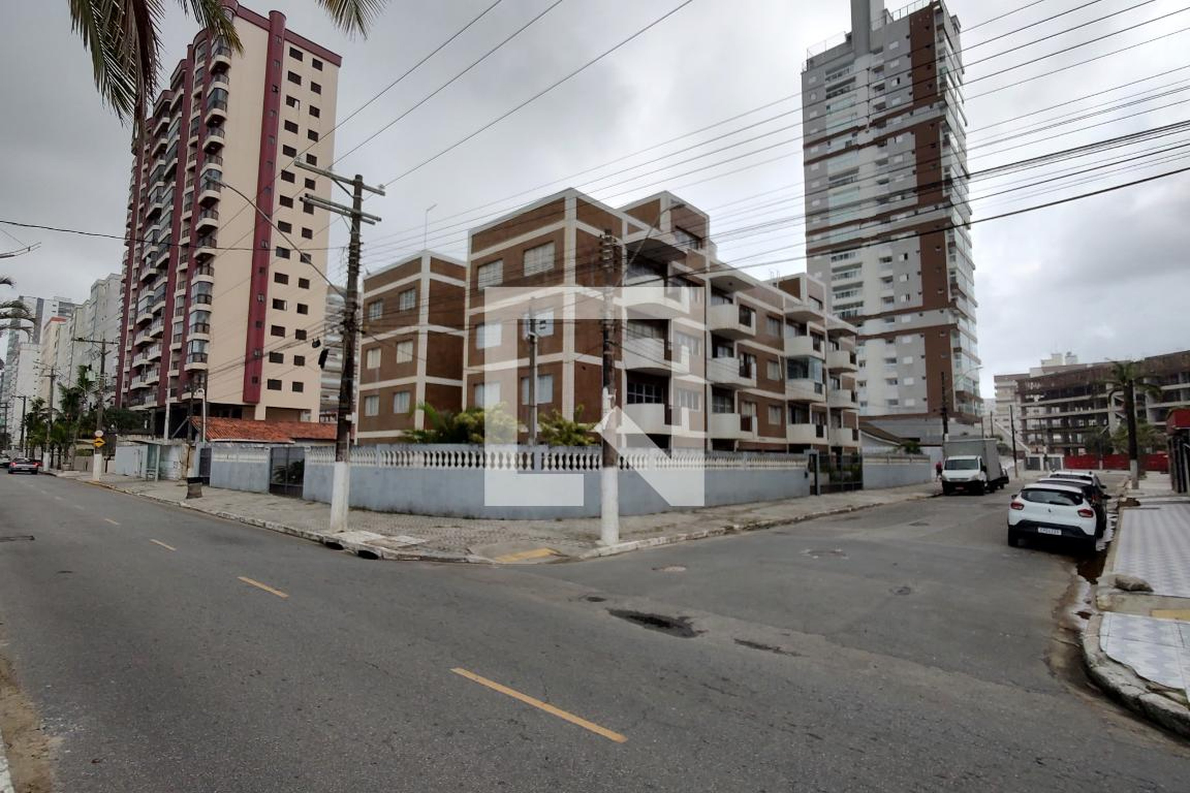 Fachada do Prédio Condomínio em Avenida Presidente Castelo Branco, 13296