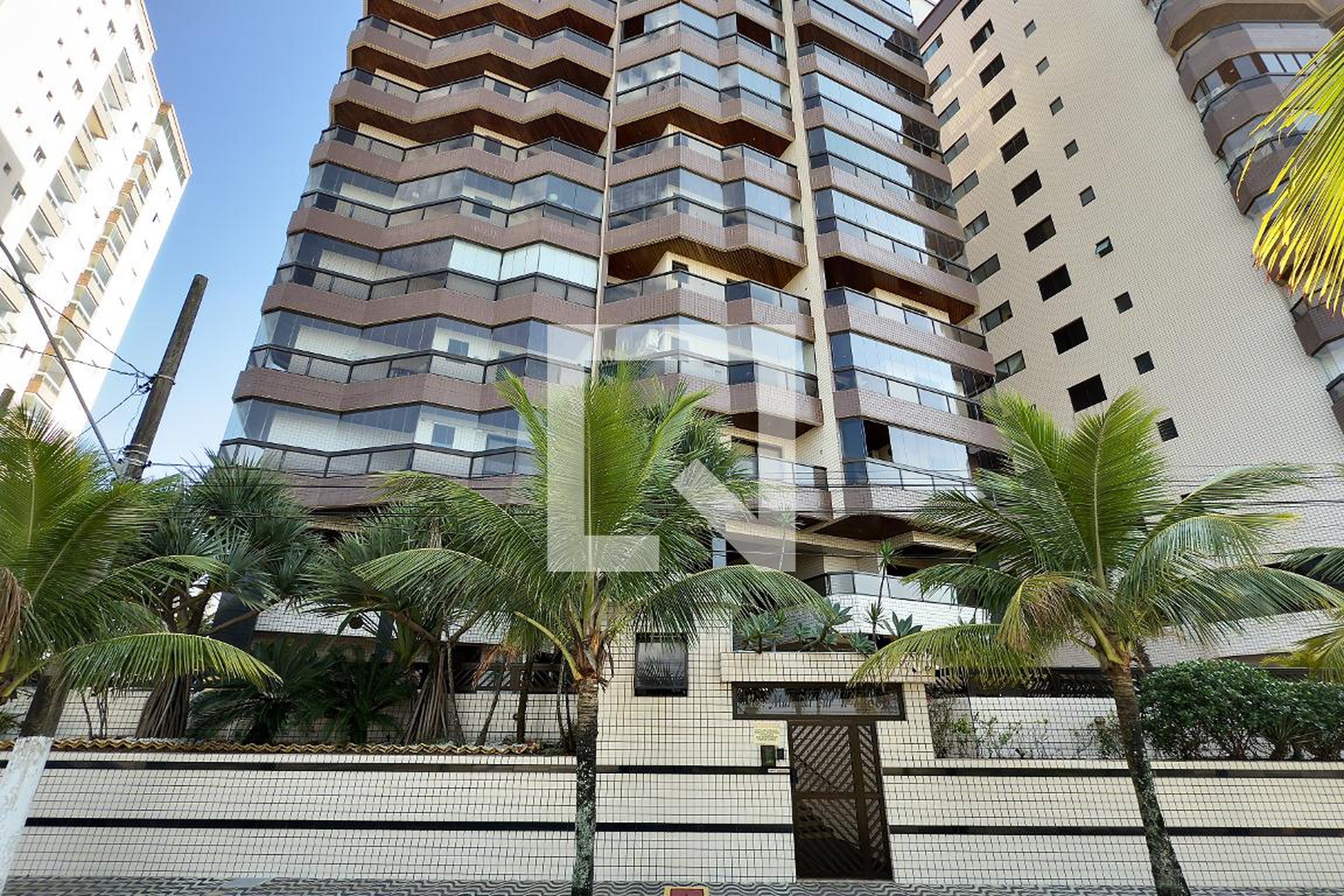 Fachada do Prédio Condomínio MAR DEL SUR