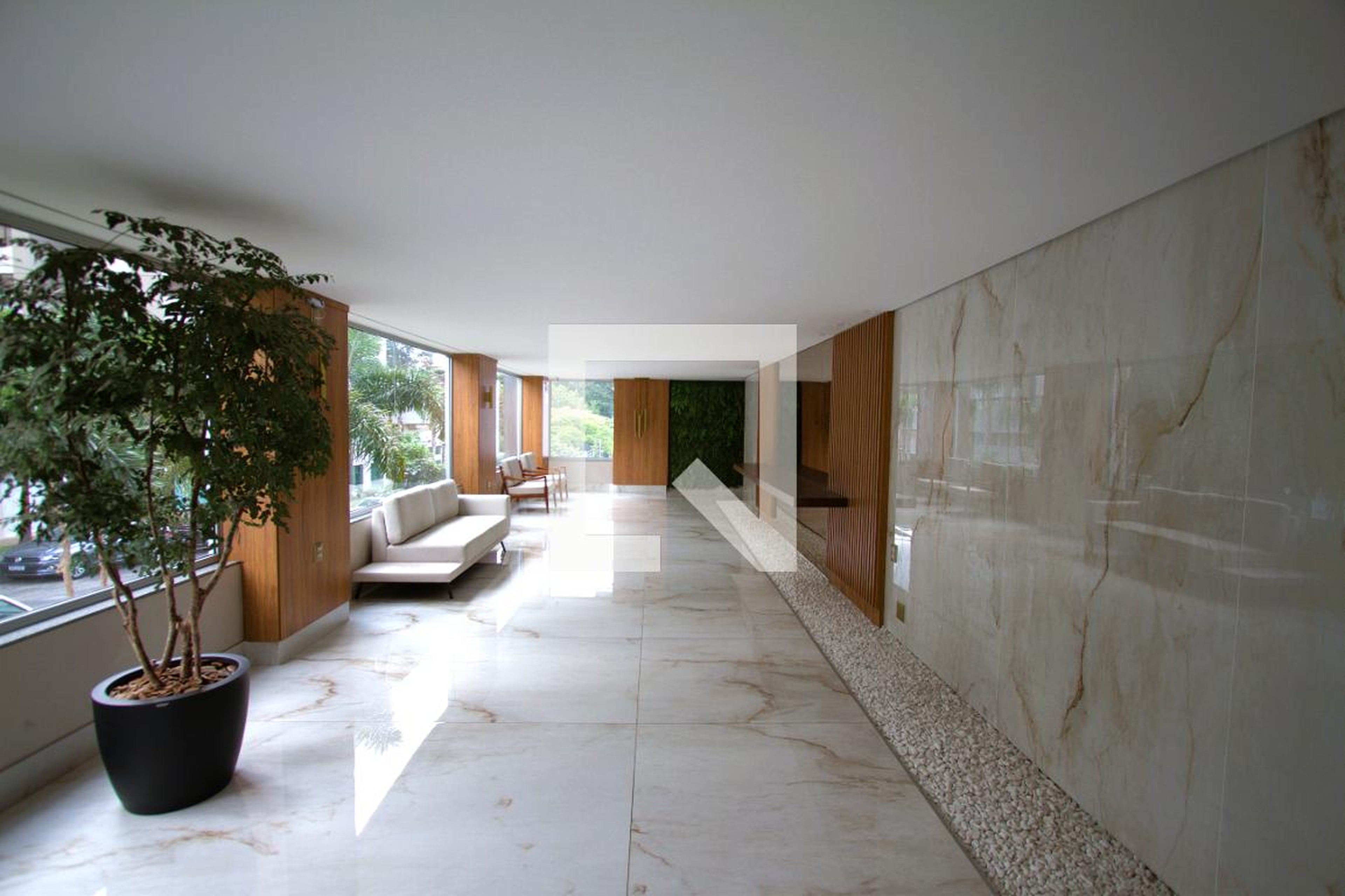 Hall - Edifício Portofino  Cob Construtora 3378-4527