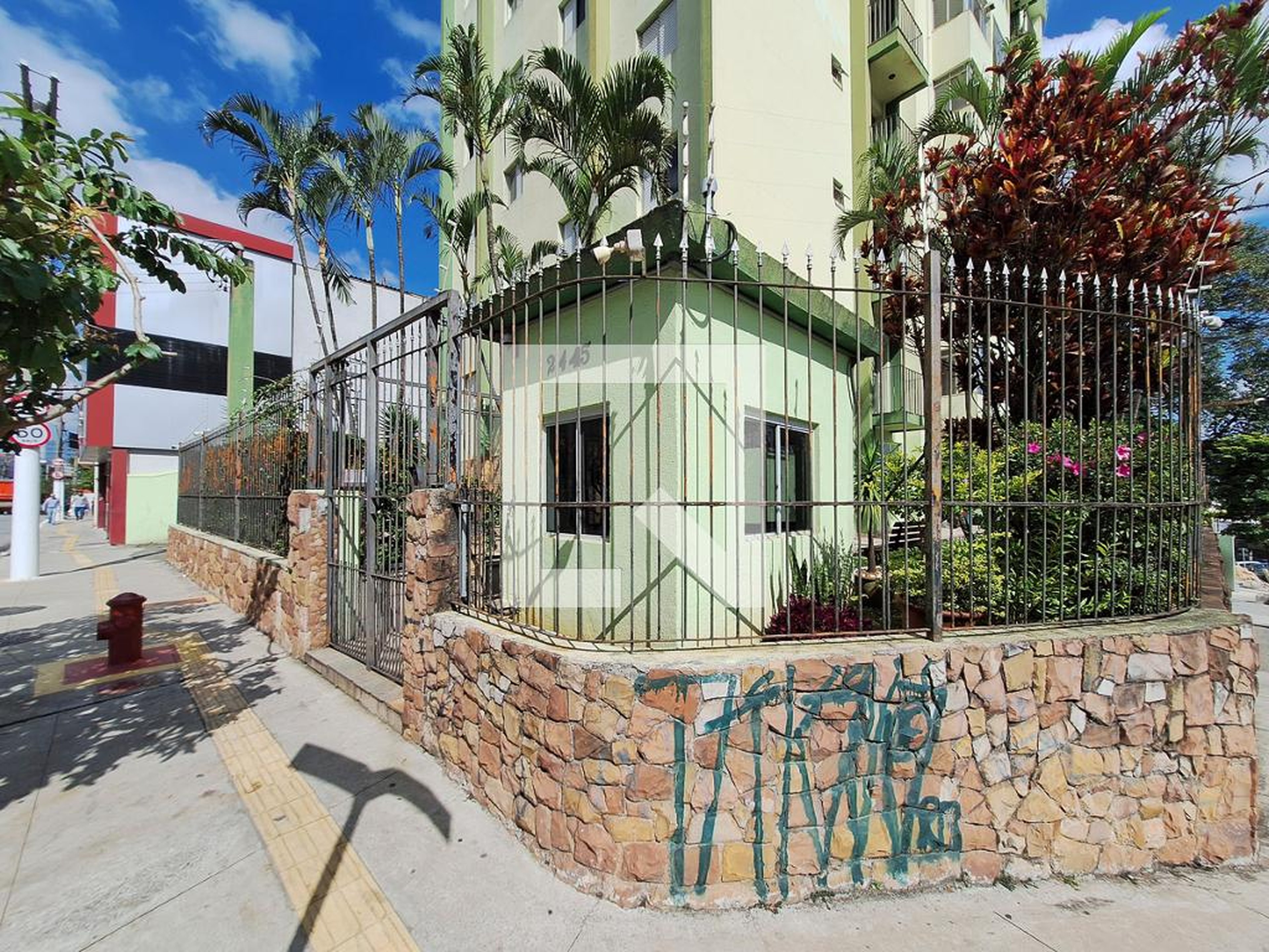 Fachada Condomínio Jardim França