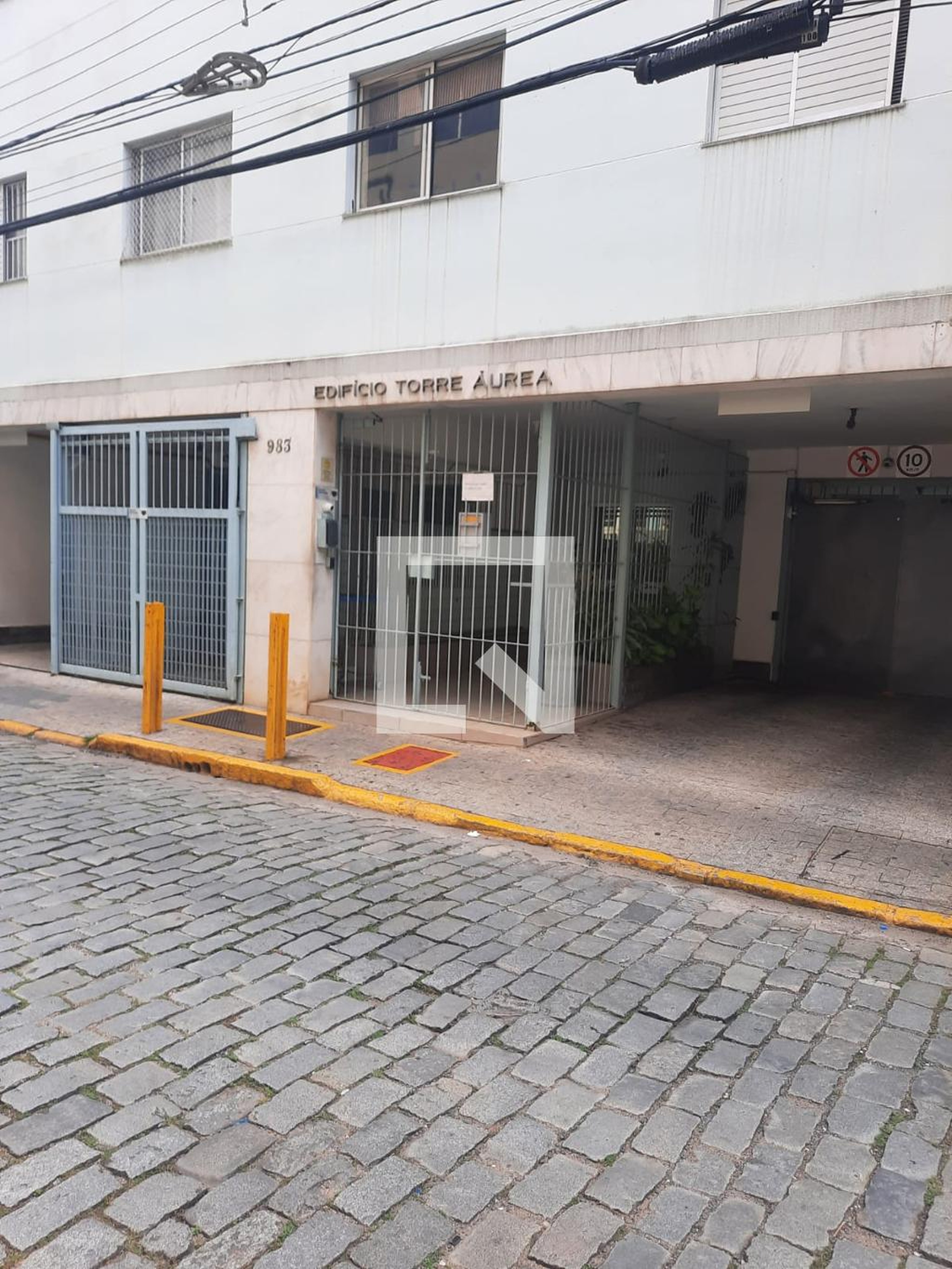 Fachada Condomínio em Rua Barreto Leme, 983