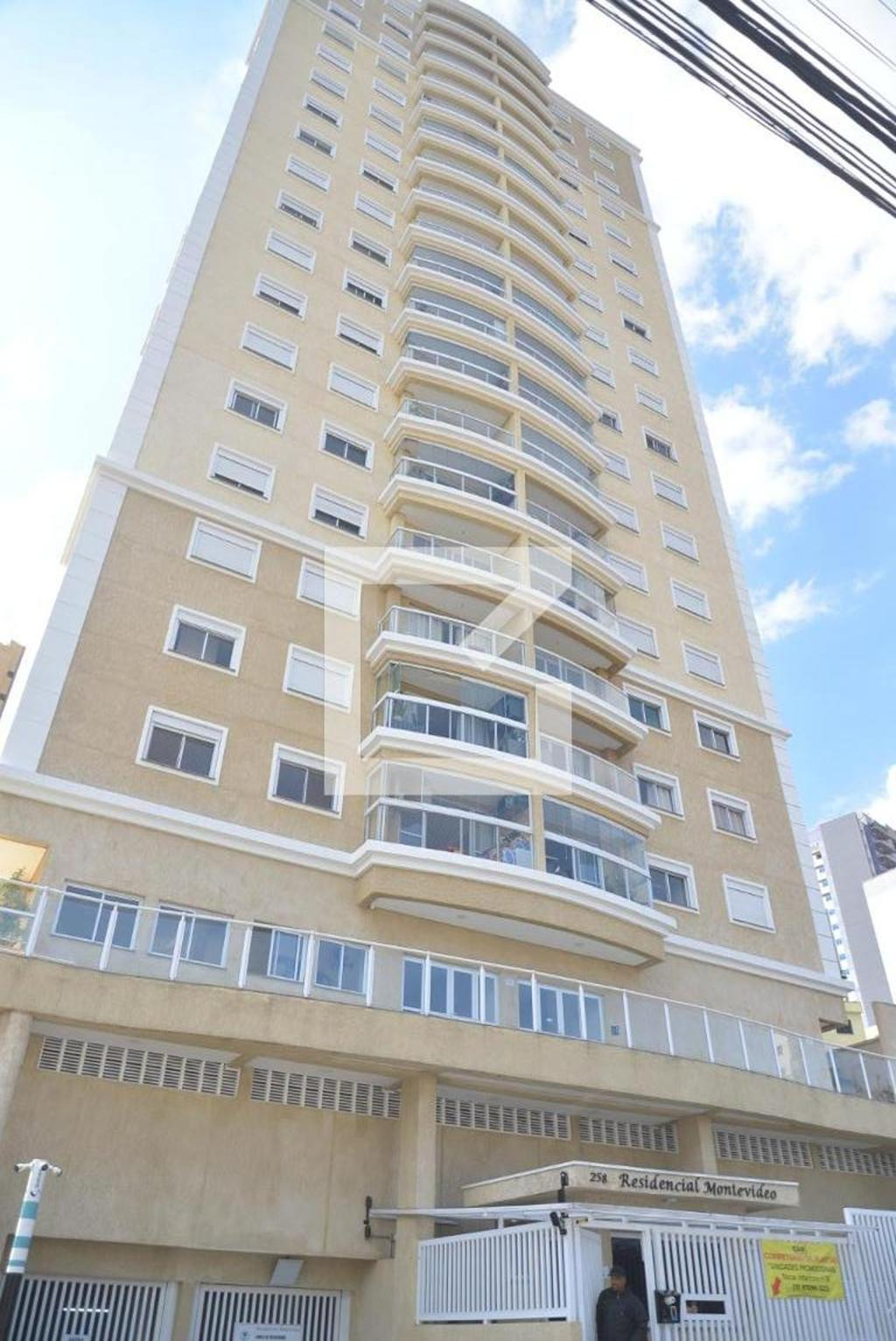 Fachada do Prédio Residencial Montevideo