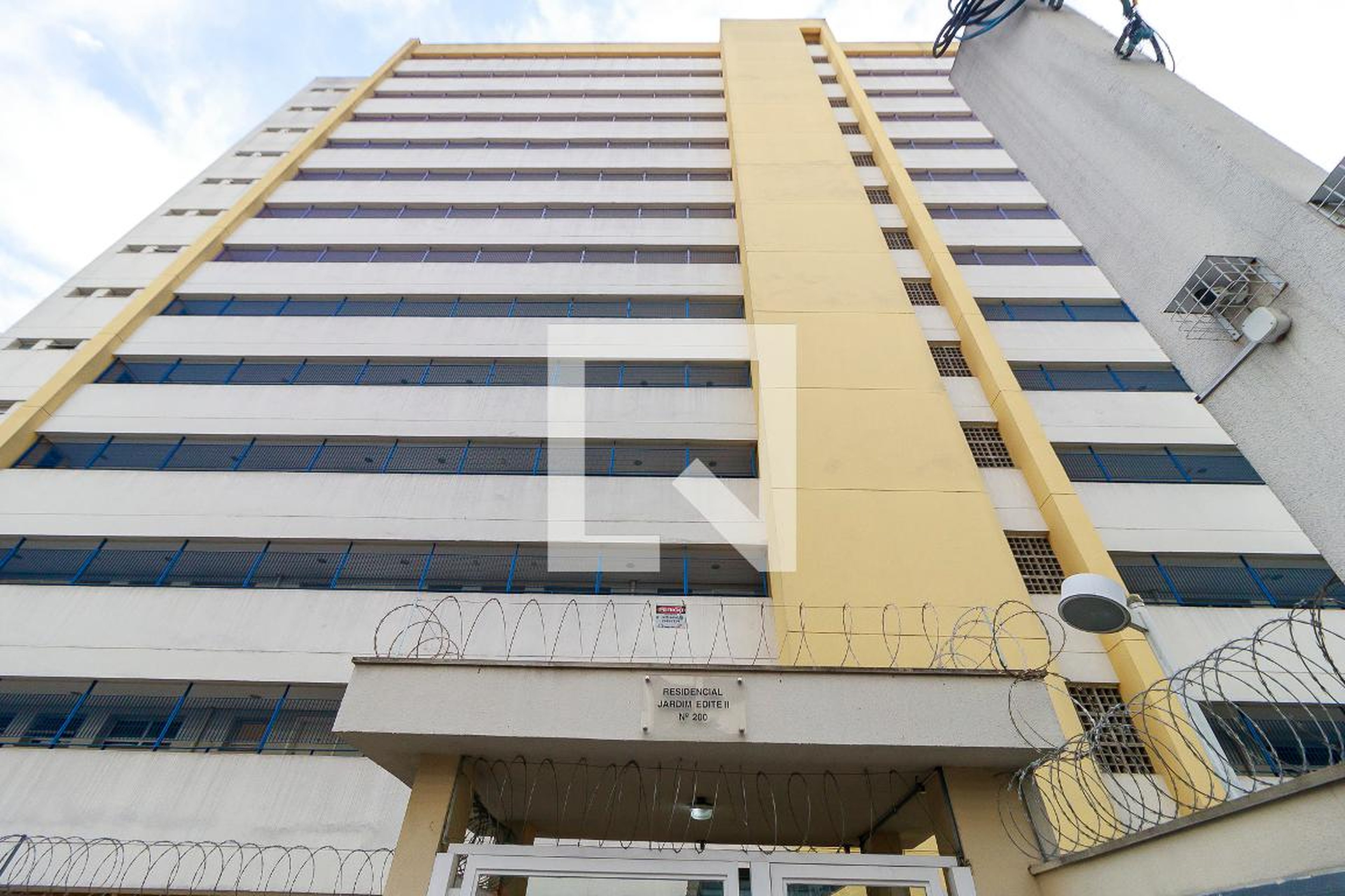 Fachada Condomínio Jardim Edite 2