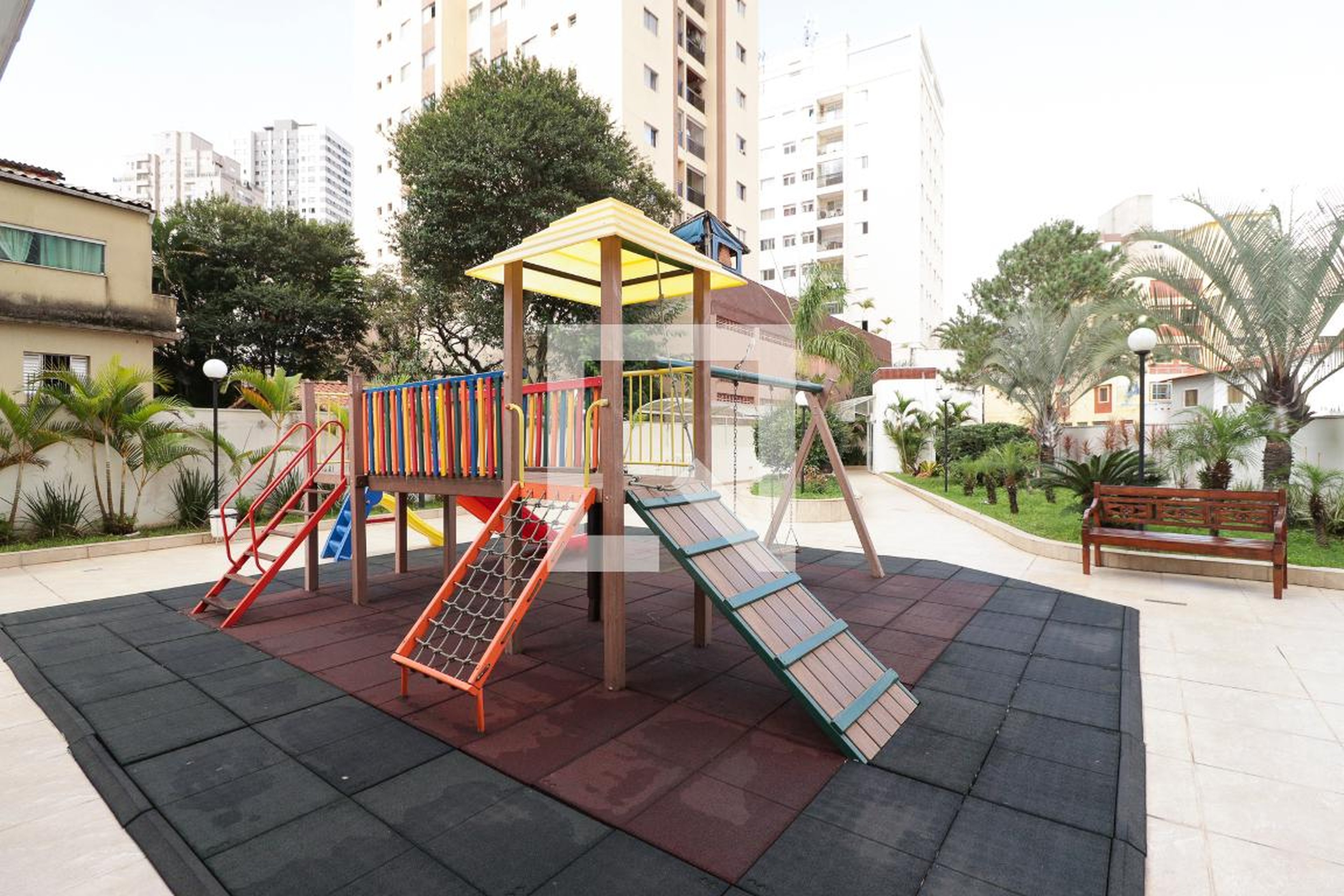 Playground - Residencial London Quality