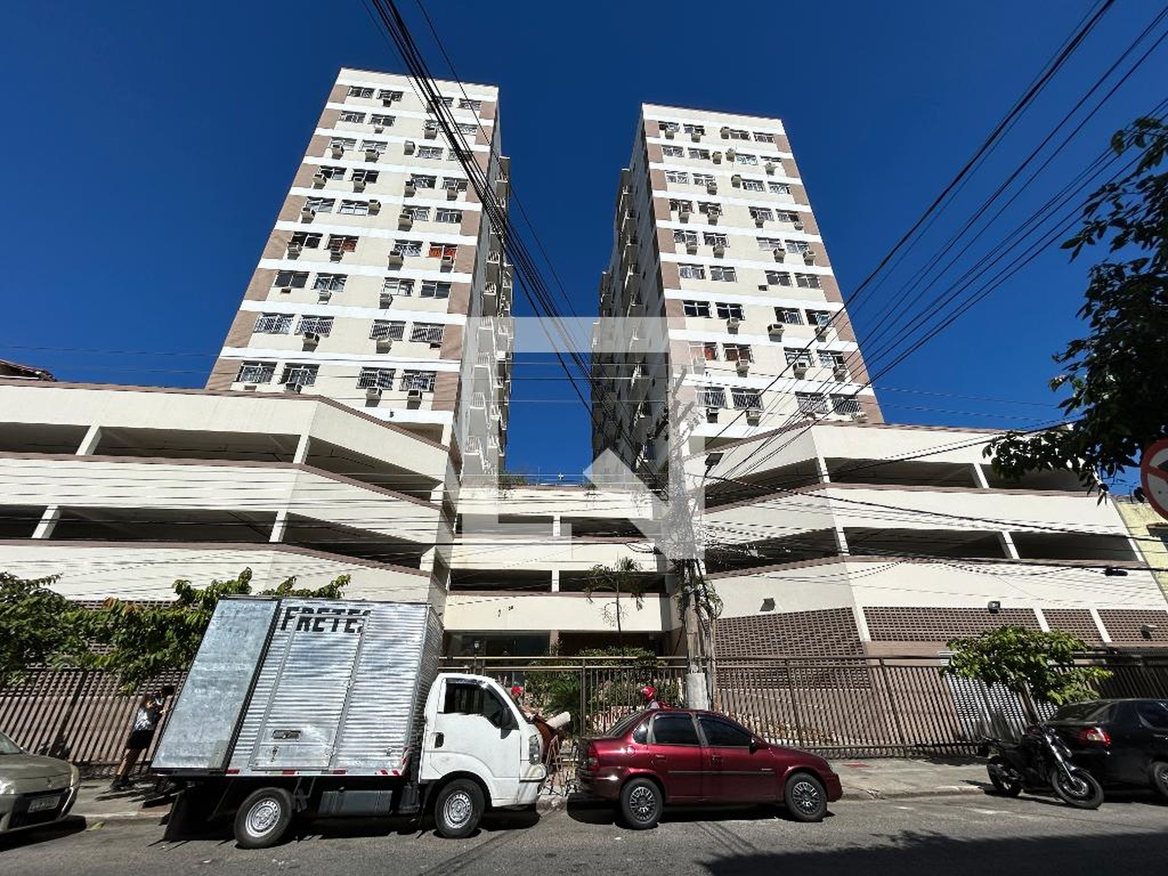 Fachada Edifício Van Domingues