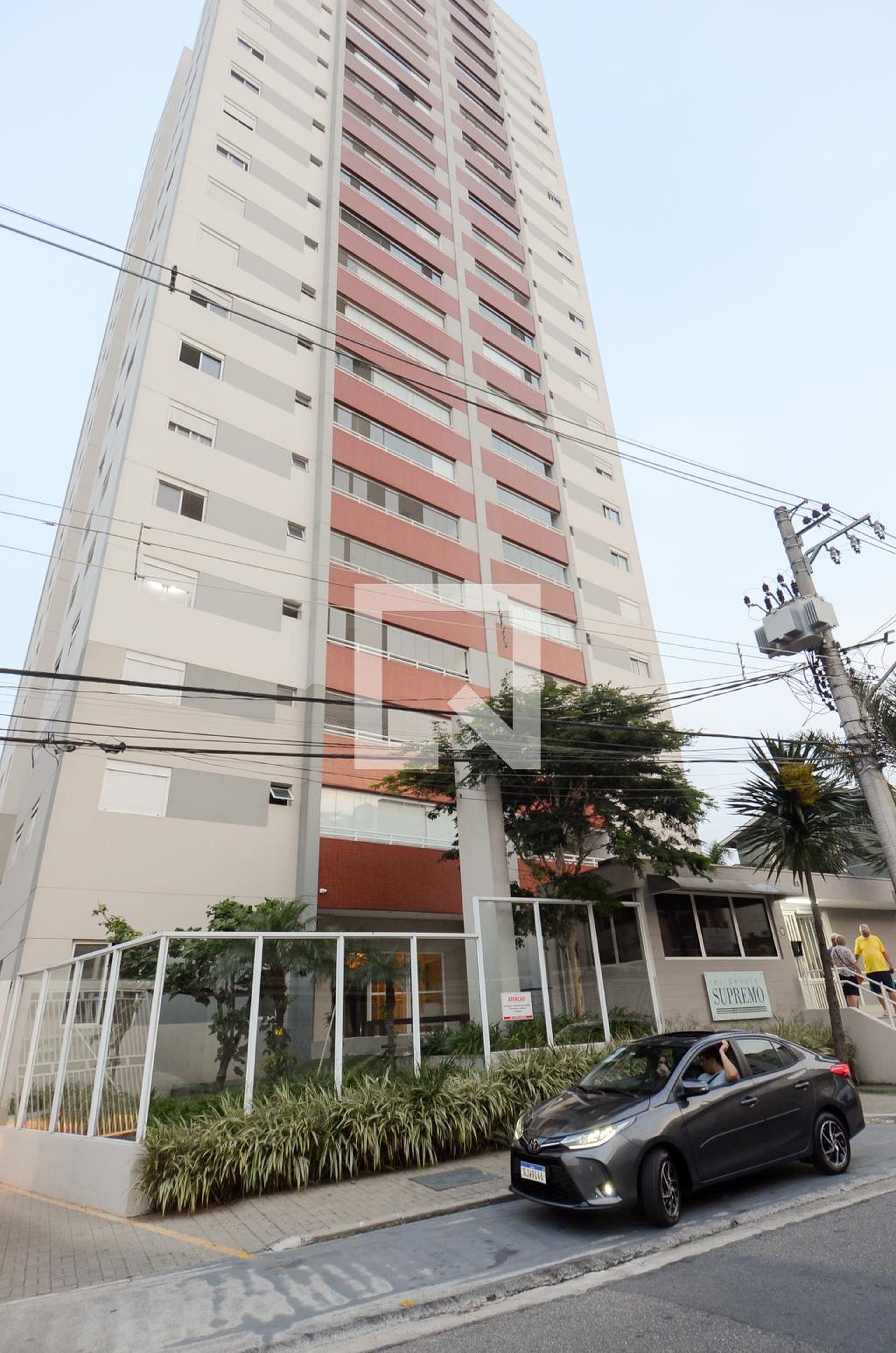 Fachada do Condominio Condomínio Supremo