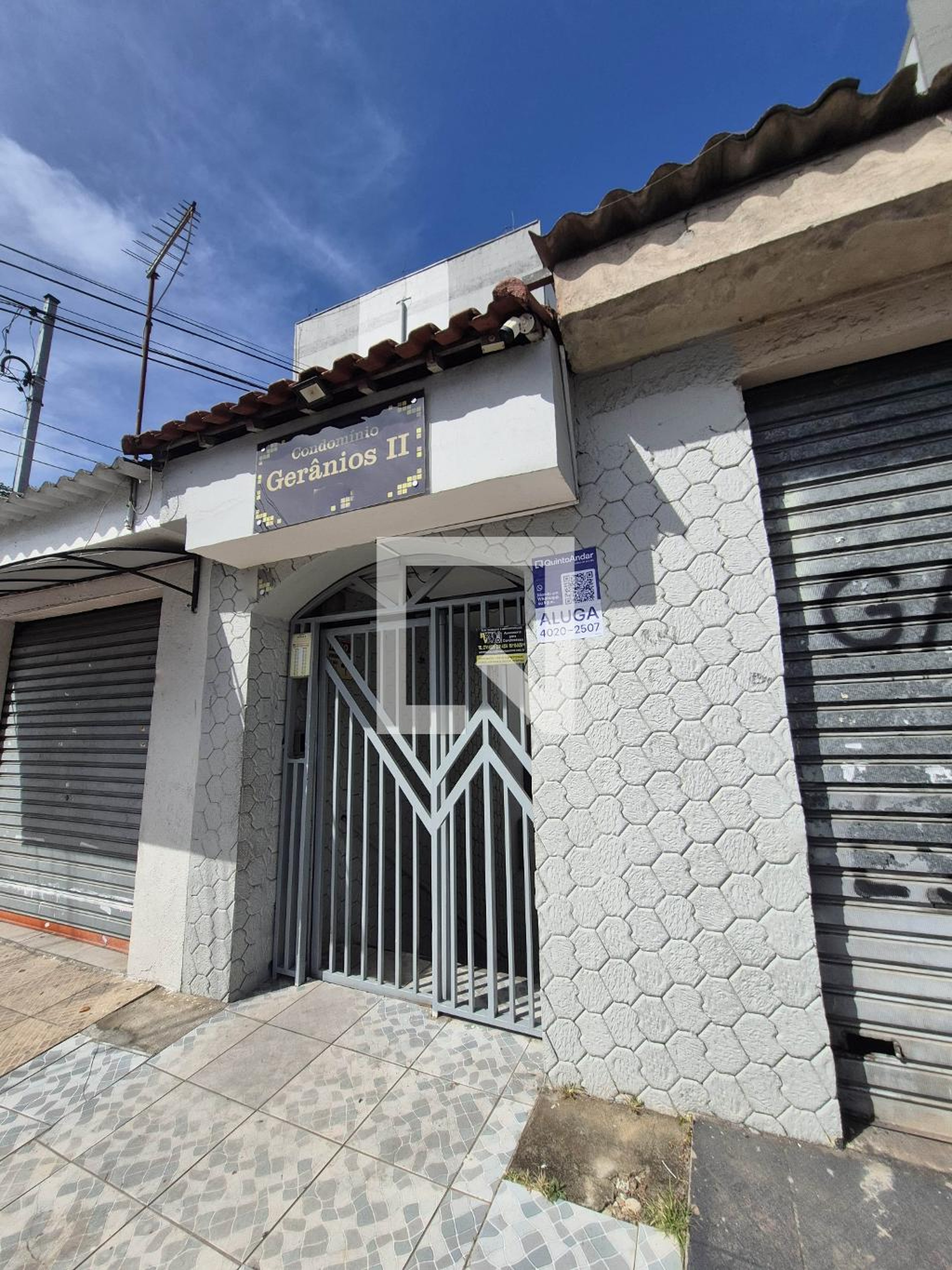 Fachada Condomínio Gerânios II