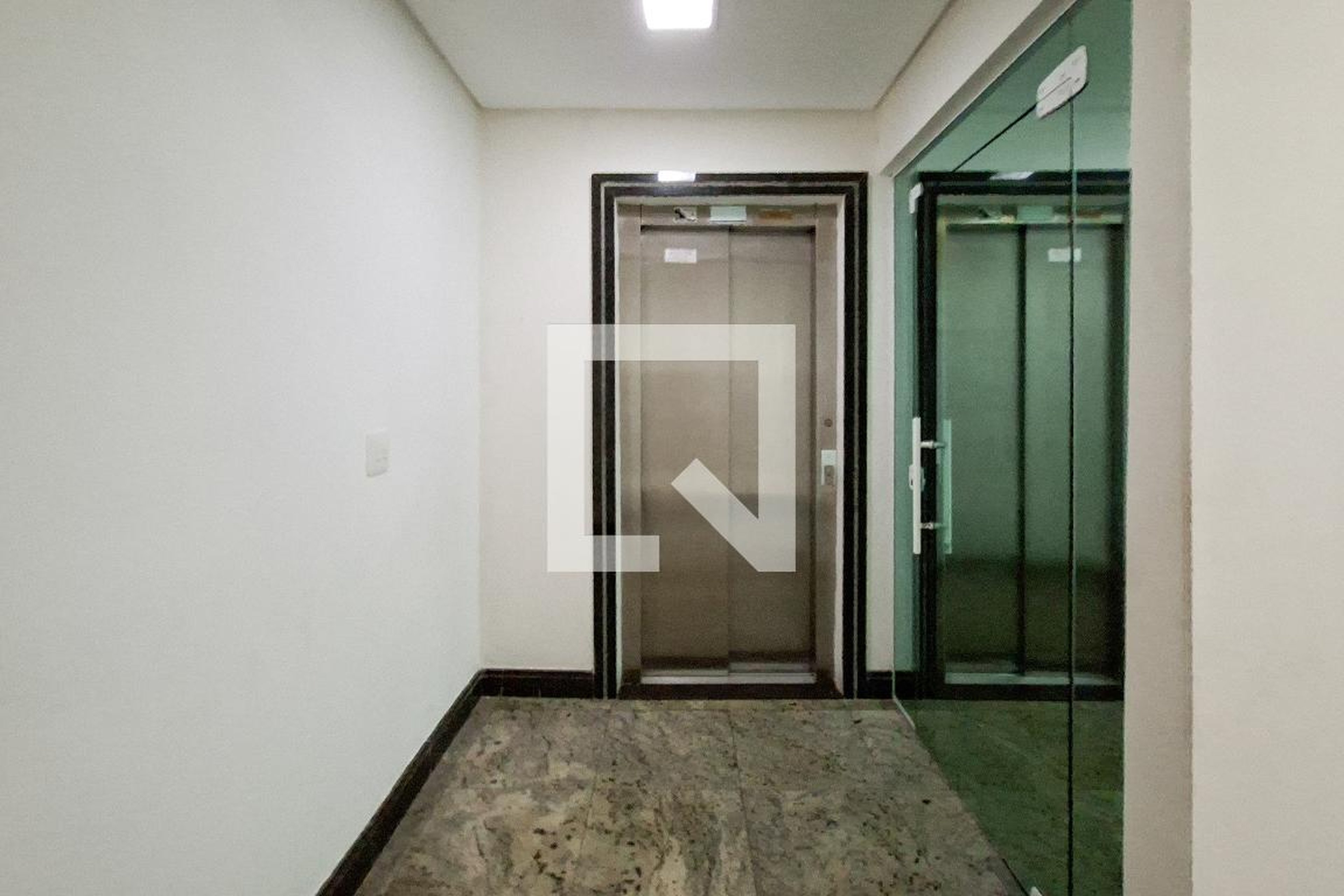 Hall de entrada - RIO DOURO XII