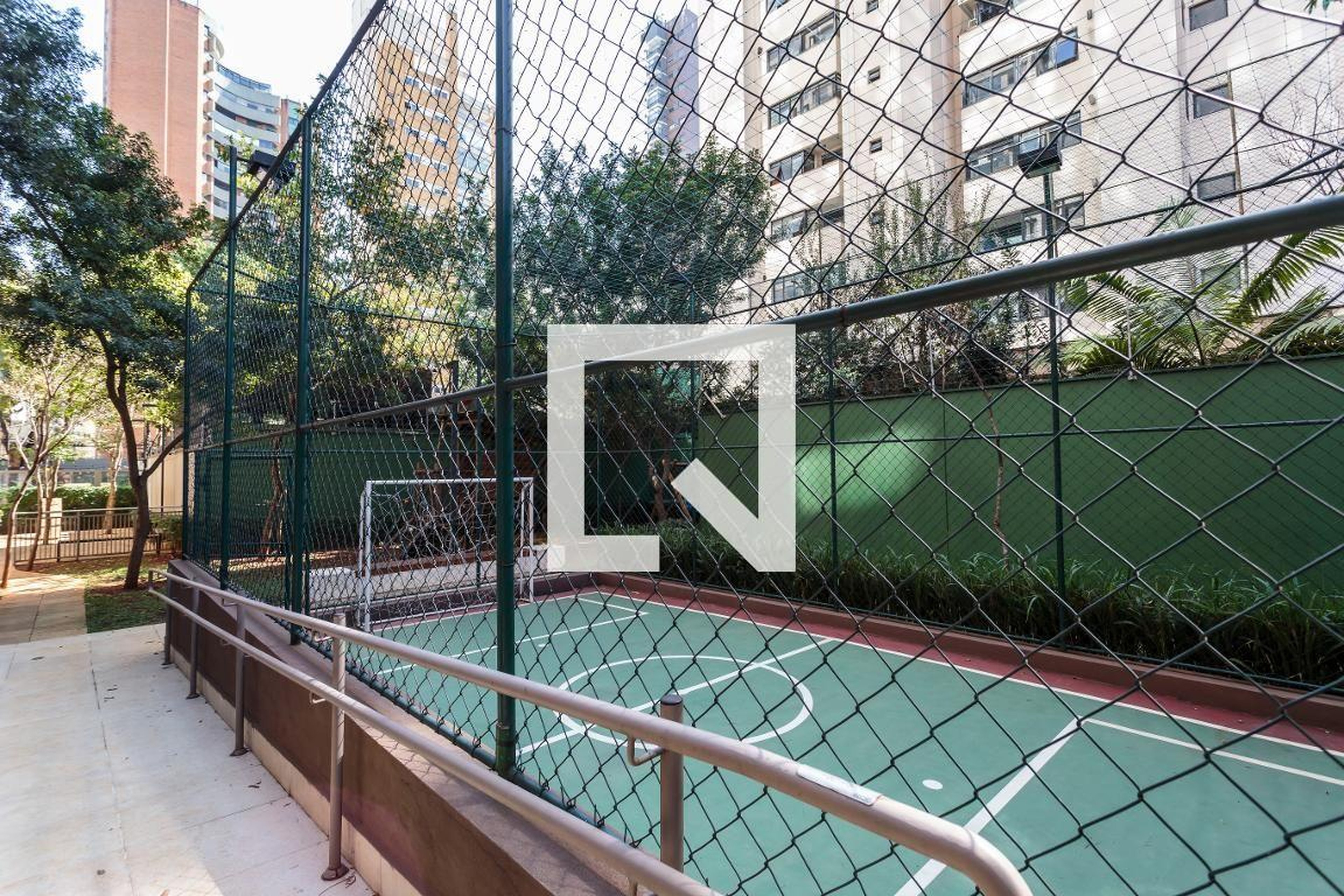 Quadra Esportiva - Chez Vous