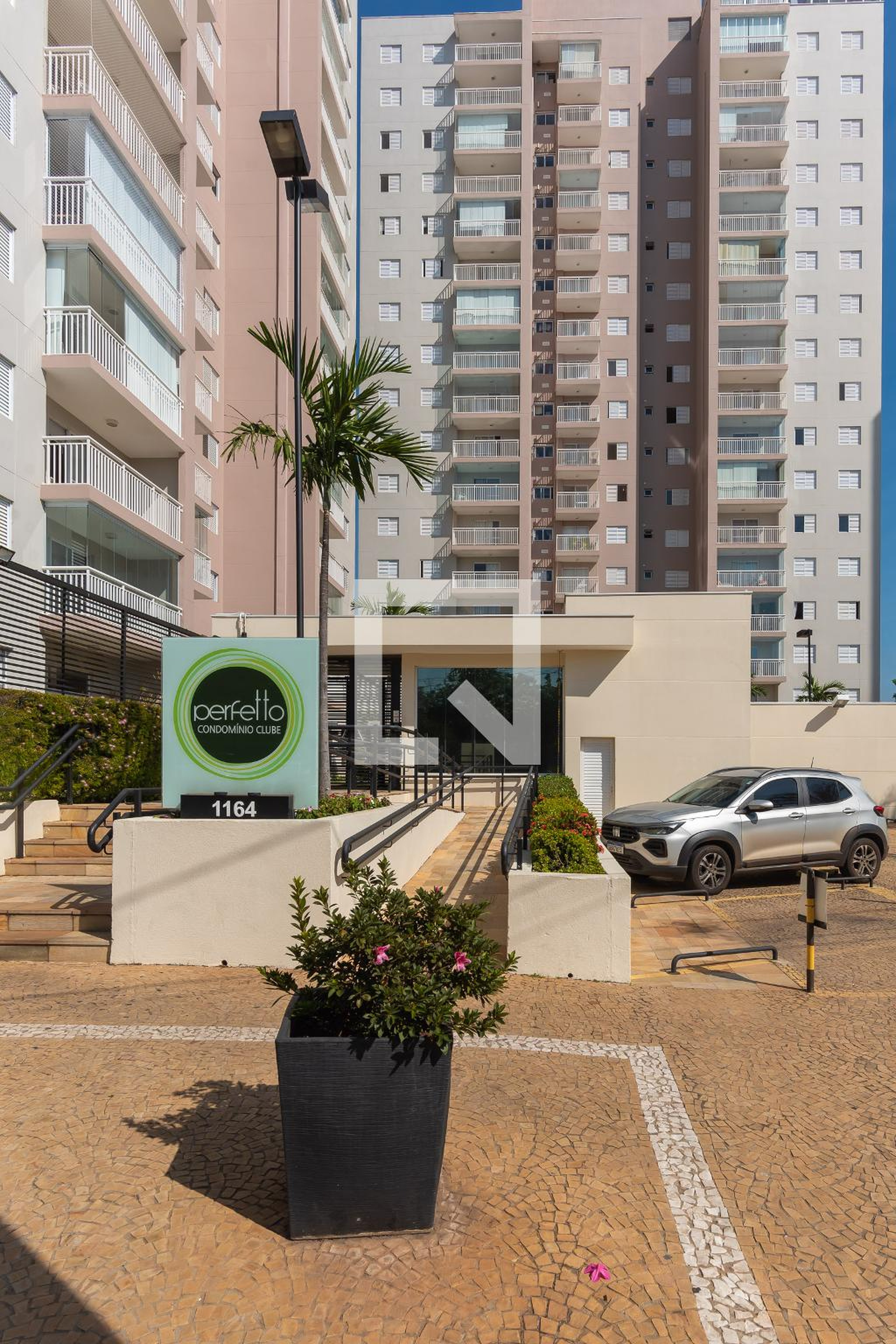 Fachada do Prédio Condomínio PERFETTO