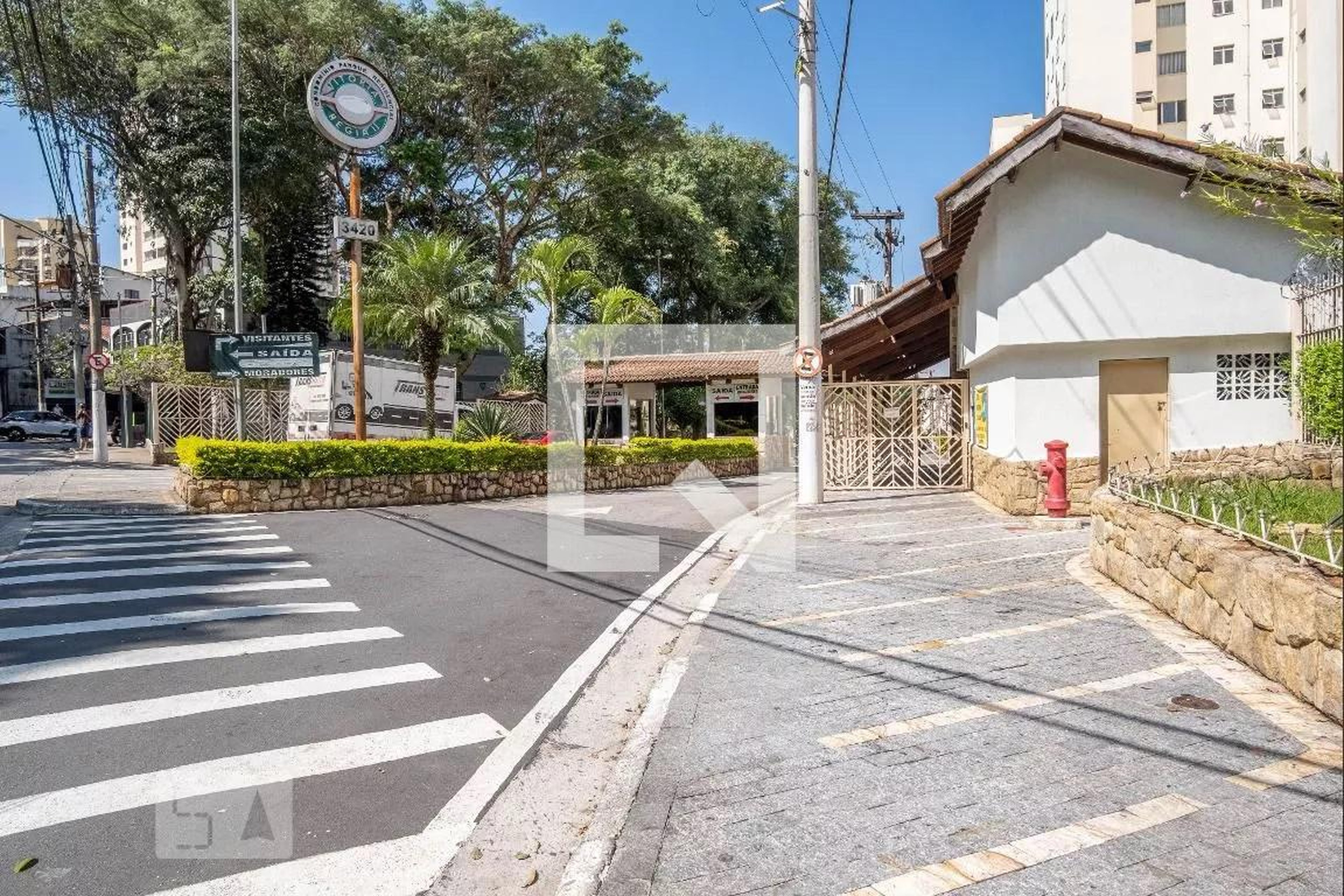 Fachada do Condomínio Condomínio Vitória Régia II