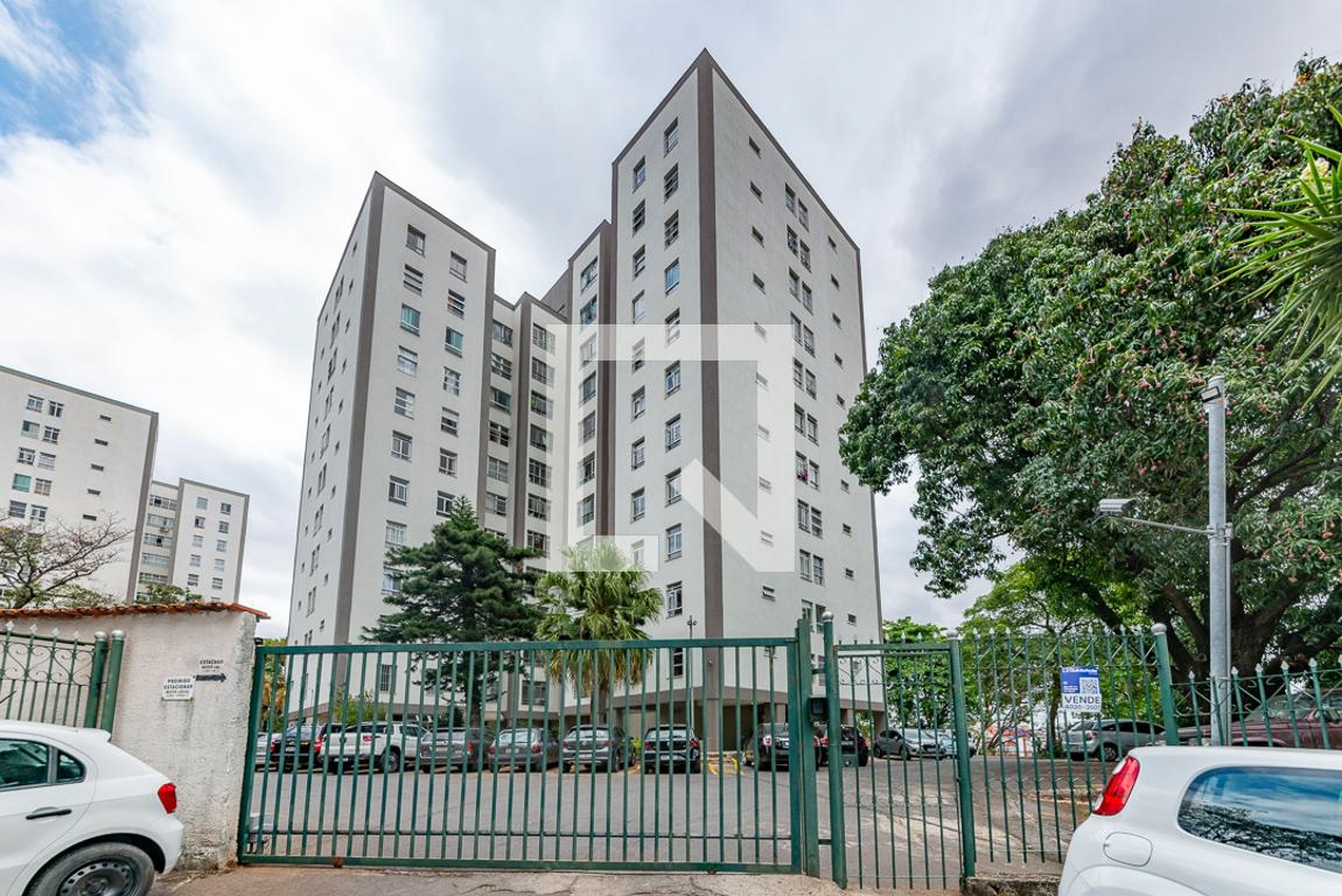 Fachada Condomínio Torre Tres do Conjunto California I