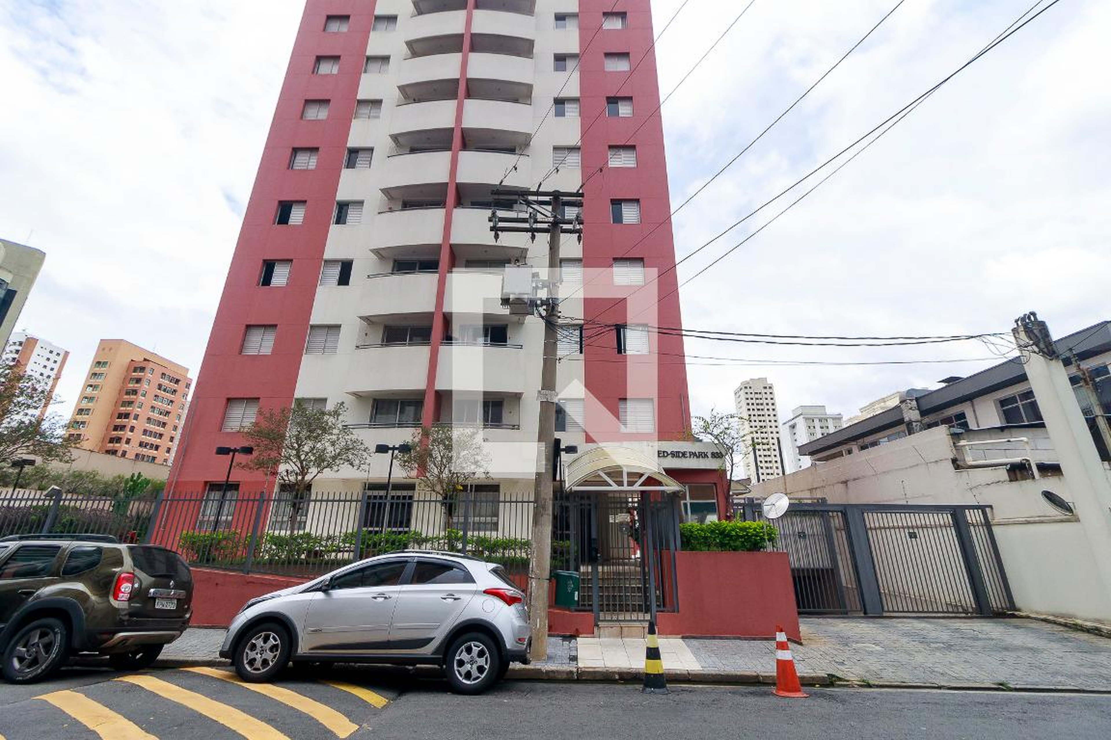 Fachada Condomínio SIDE PARK