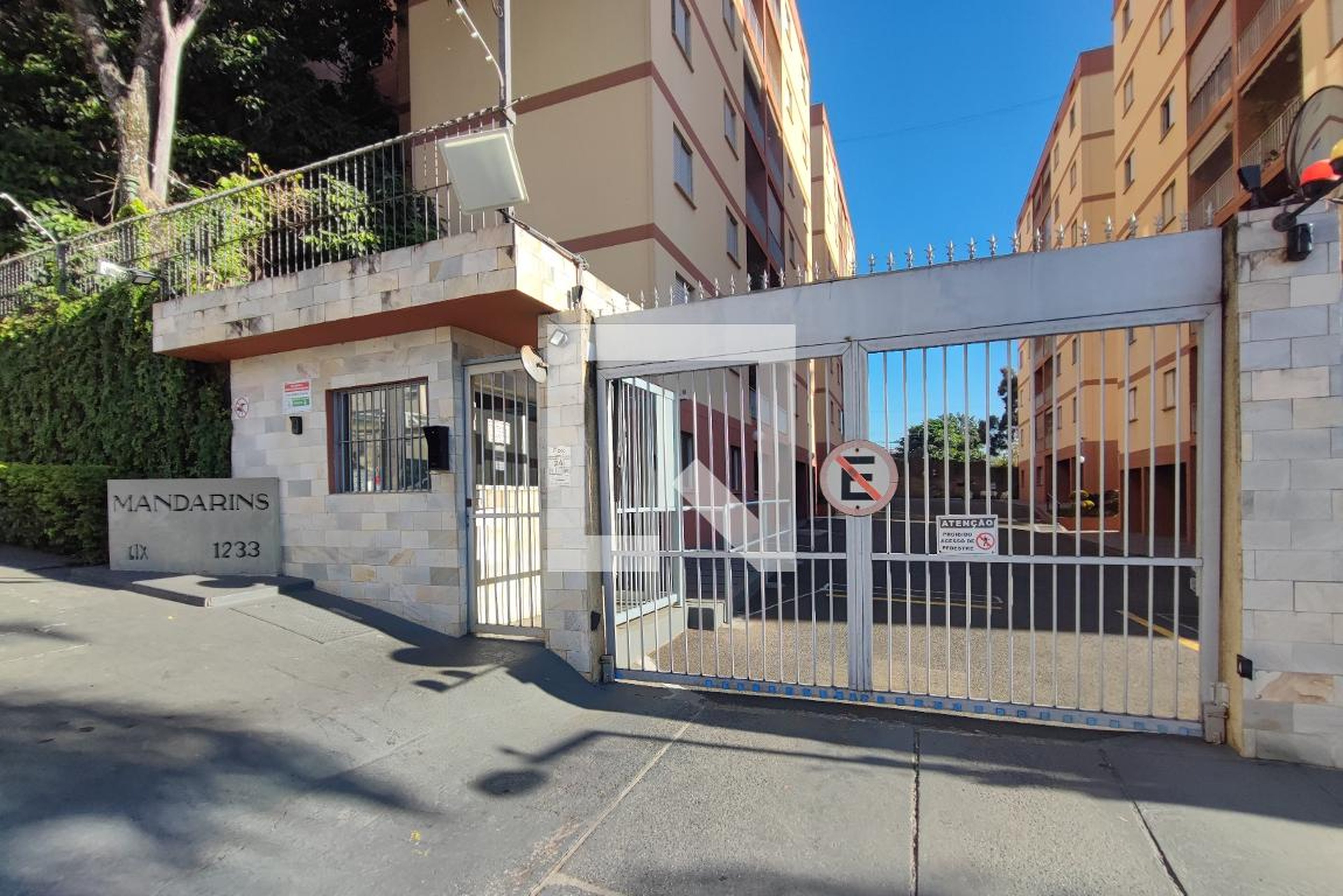 Fachada do Condomínio Condomínio MANDARINS