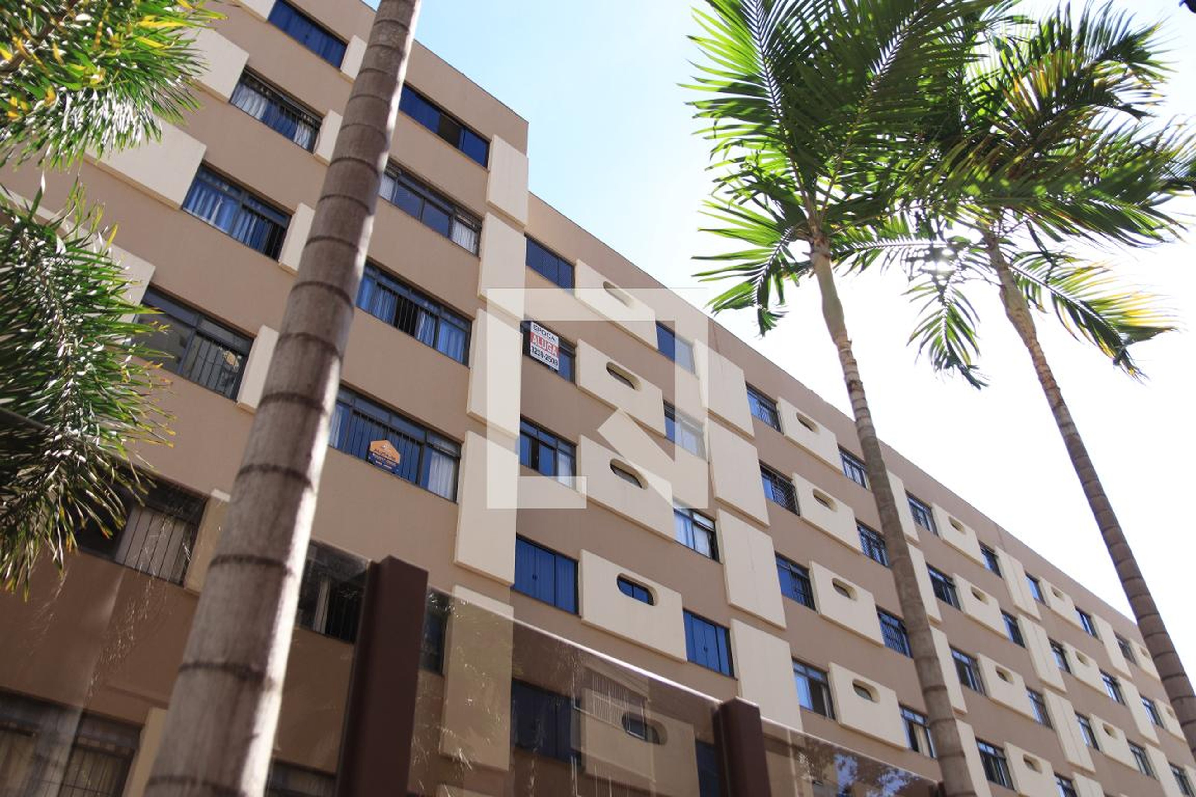 Fachada Condomínio em Rua T-47, 14