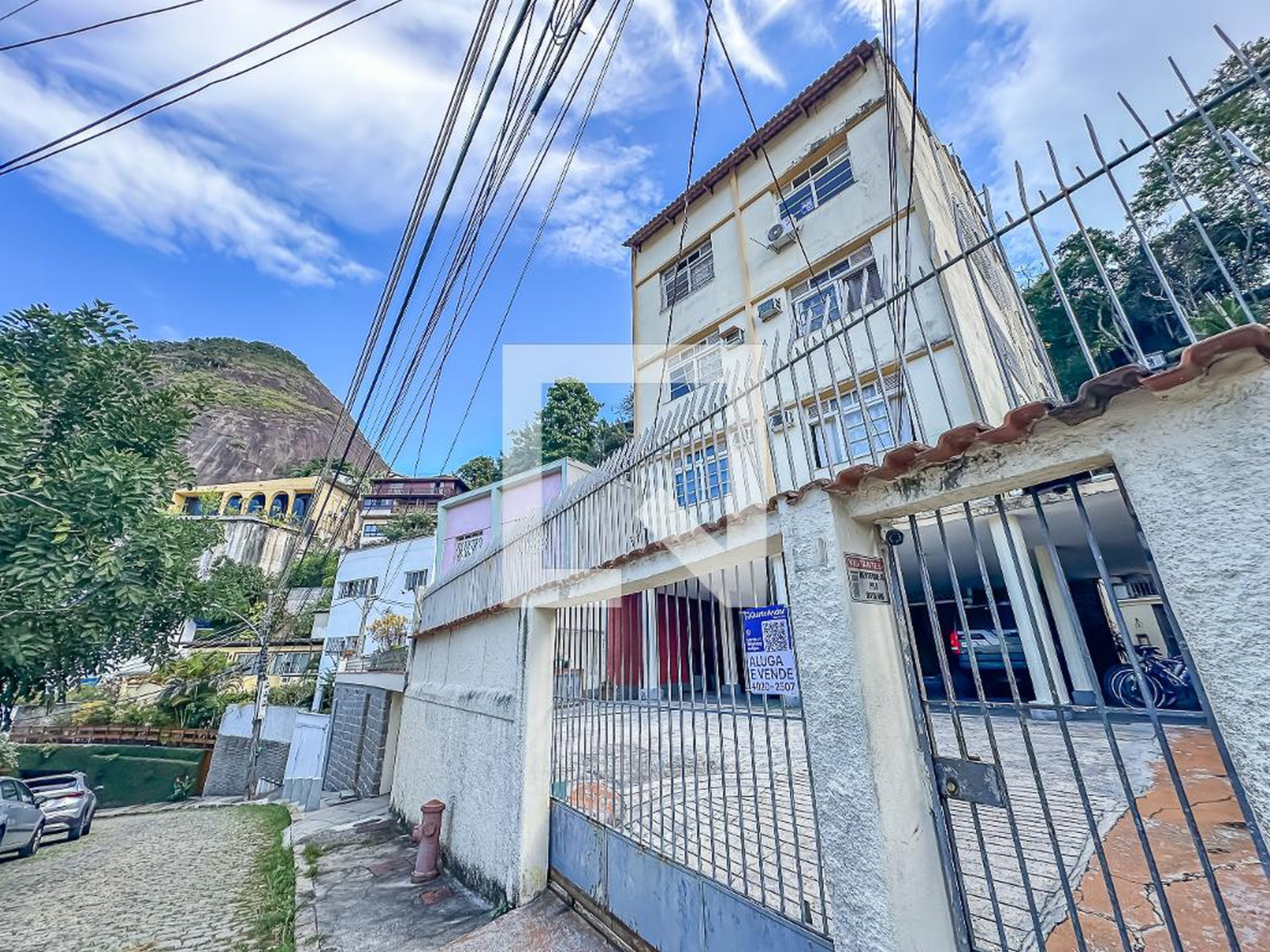 Fachada Condomínio Teioxeira Mendes