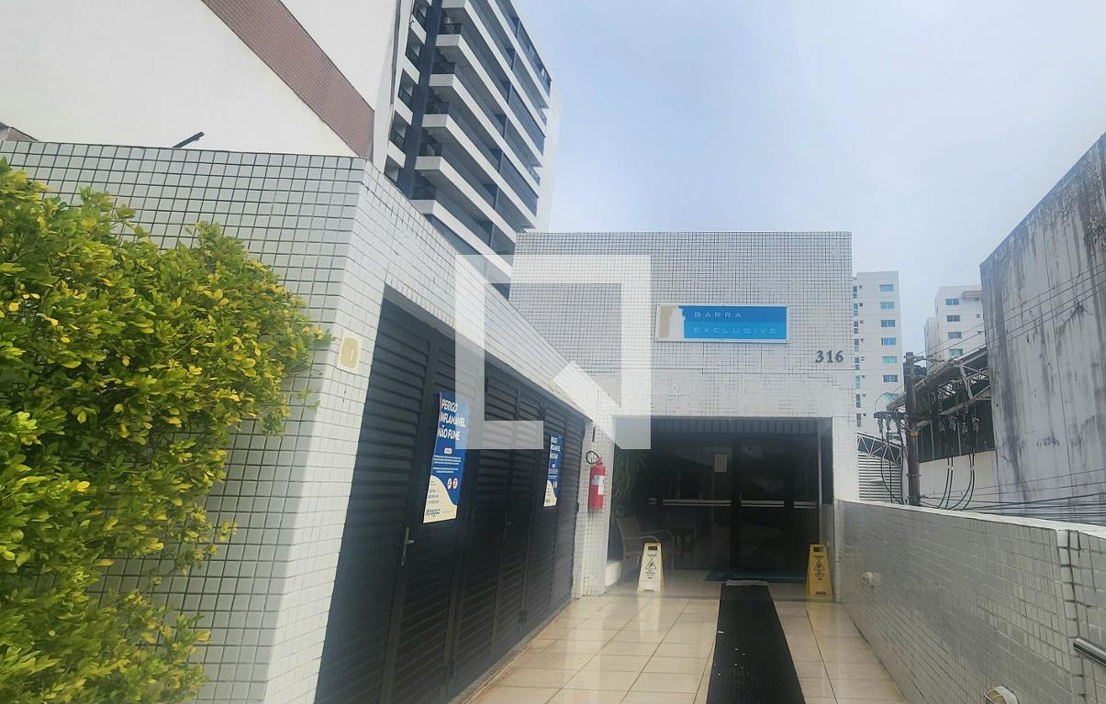 Fachada do Prédio Condomínio Barra Exclusive