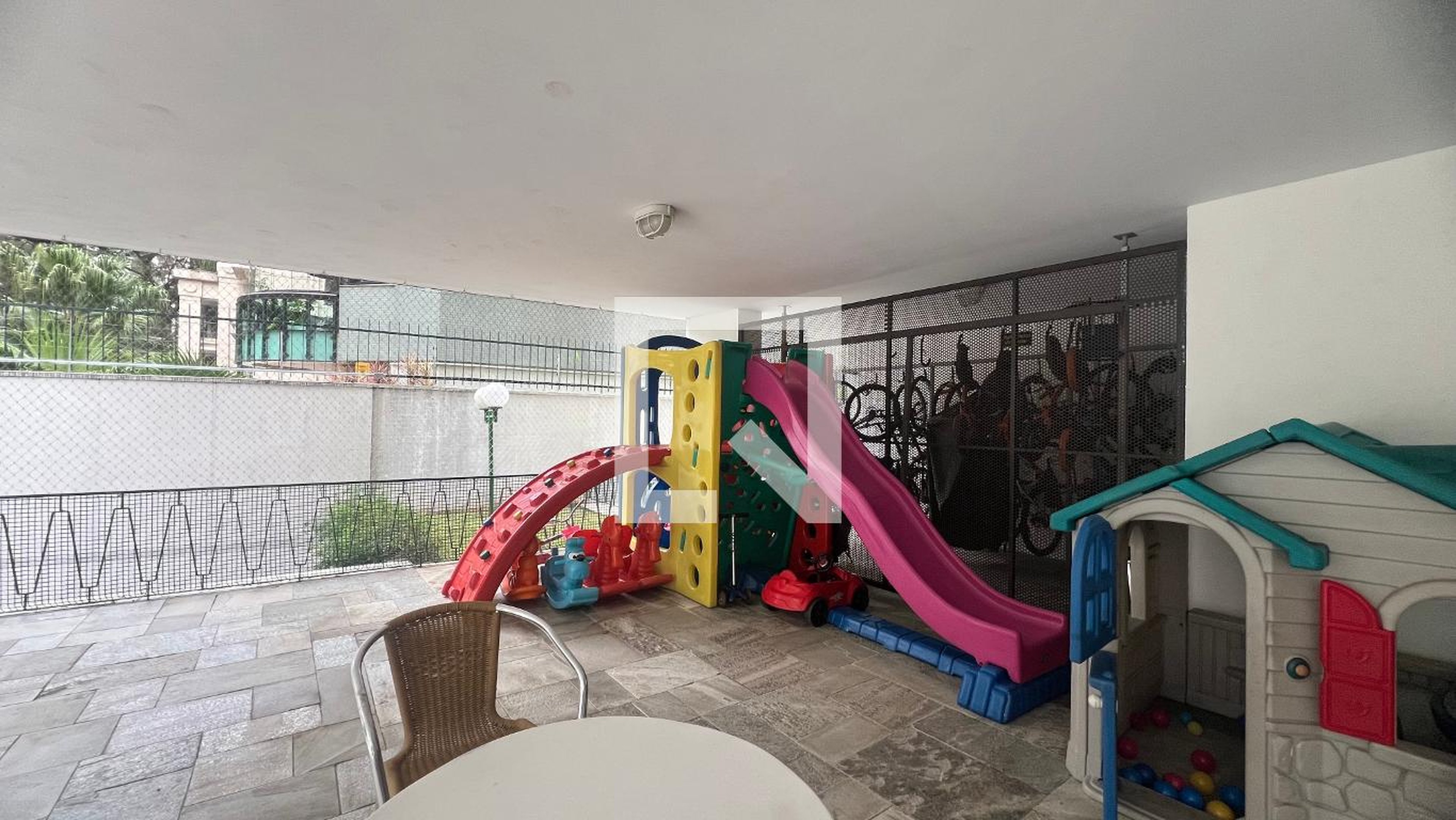 Playground - Edifício Via Reggio