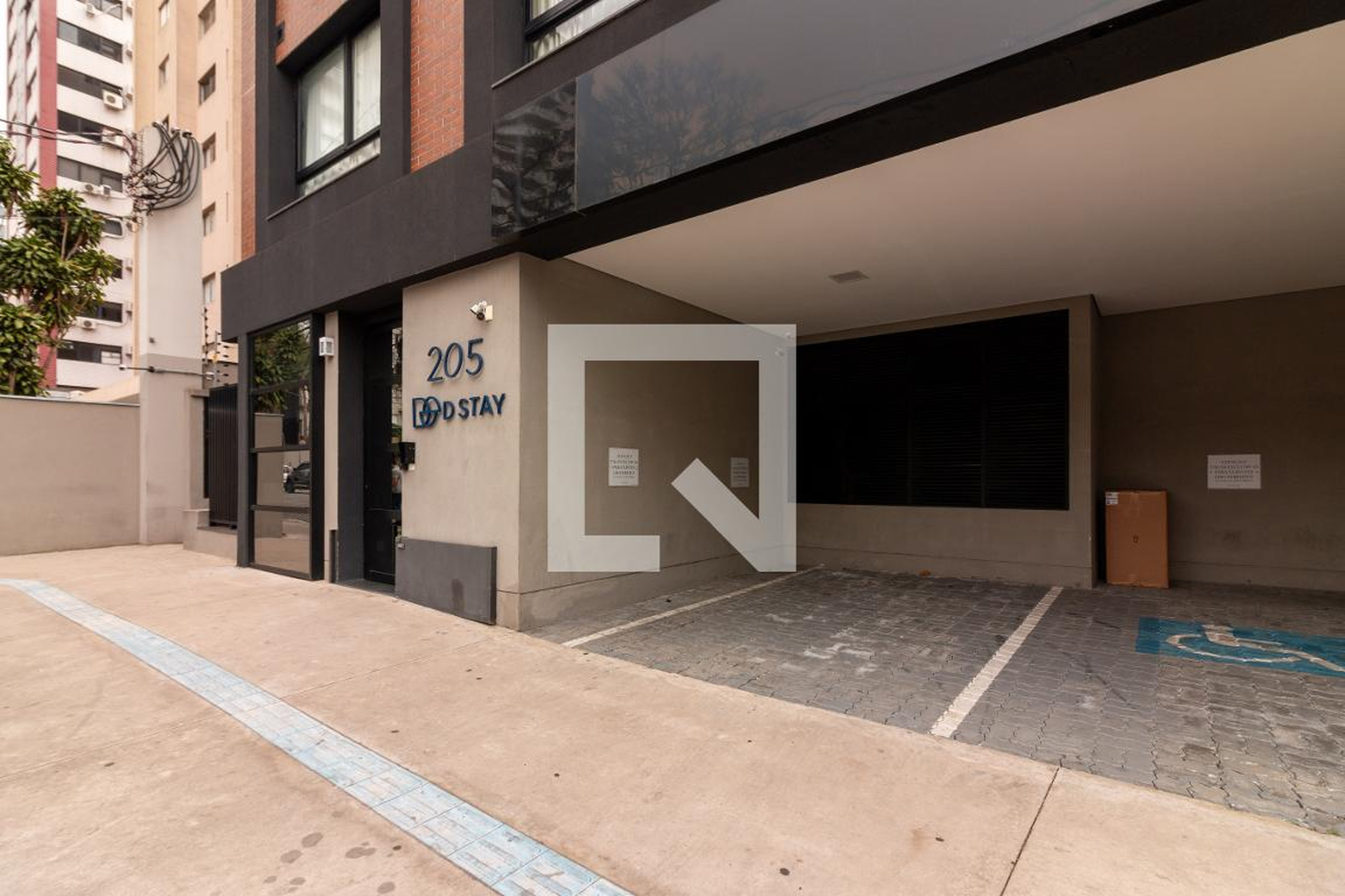 Fachada Condomínio Stay Charlie