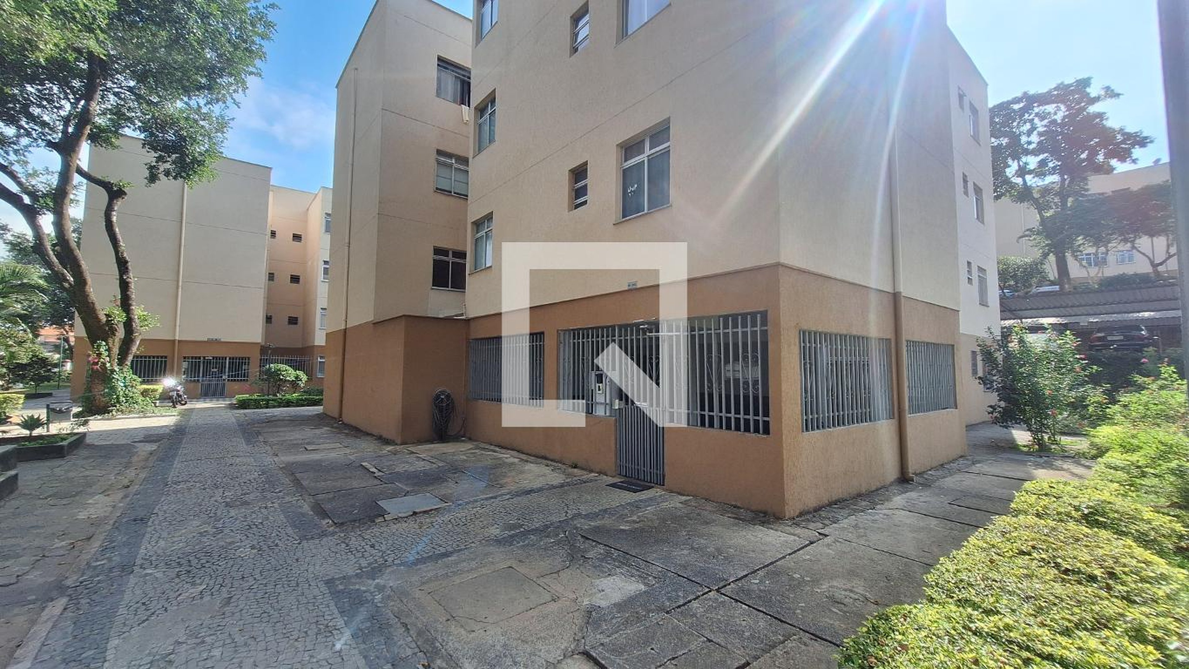 Fachada Condomínio Conjunto Habitacional Floramar