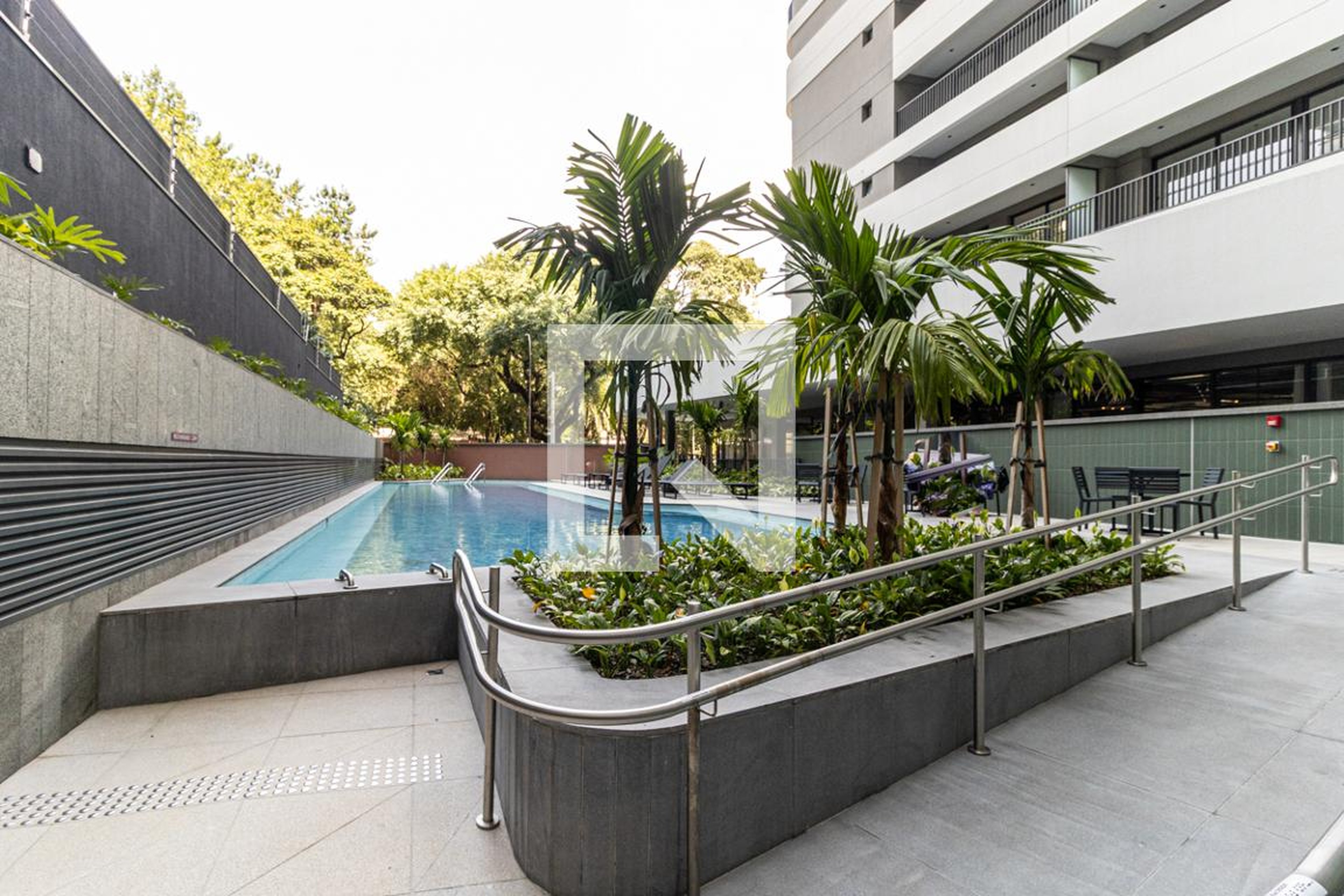 Piscina - Downtown Nova República