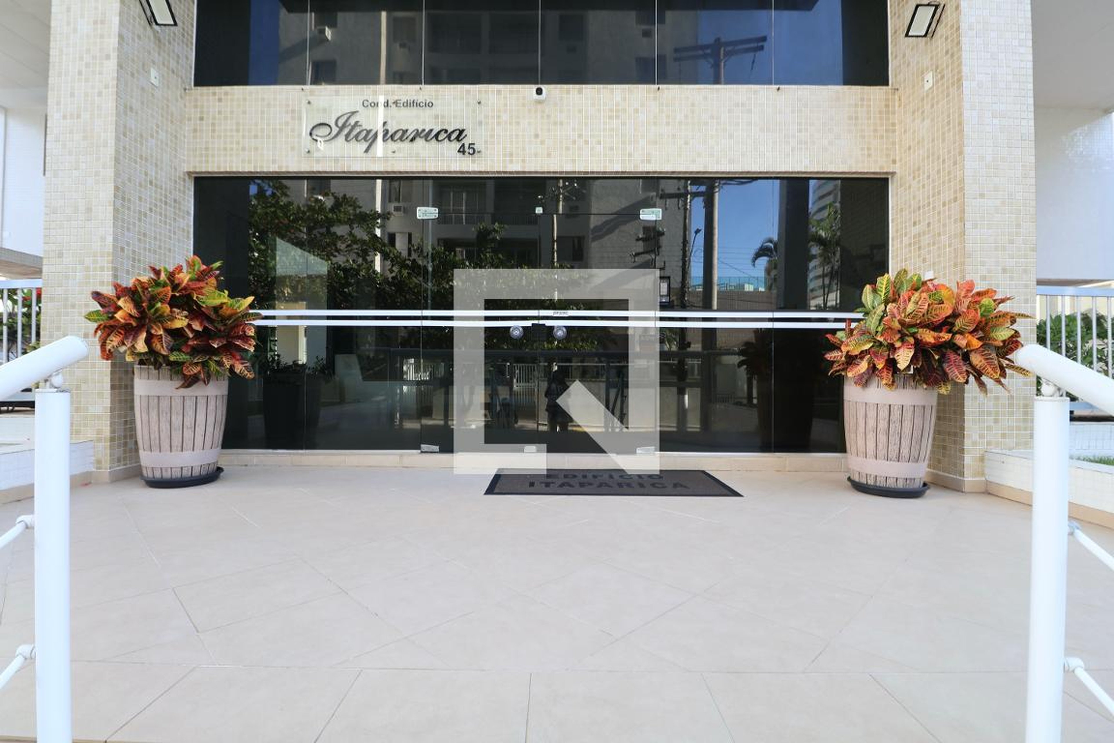 Fachada Condomínio Itaparica